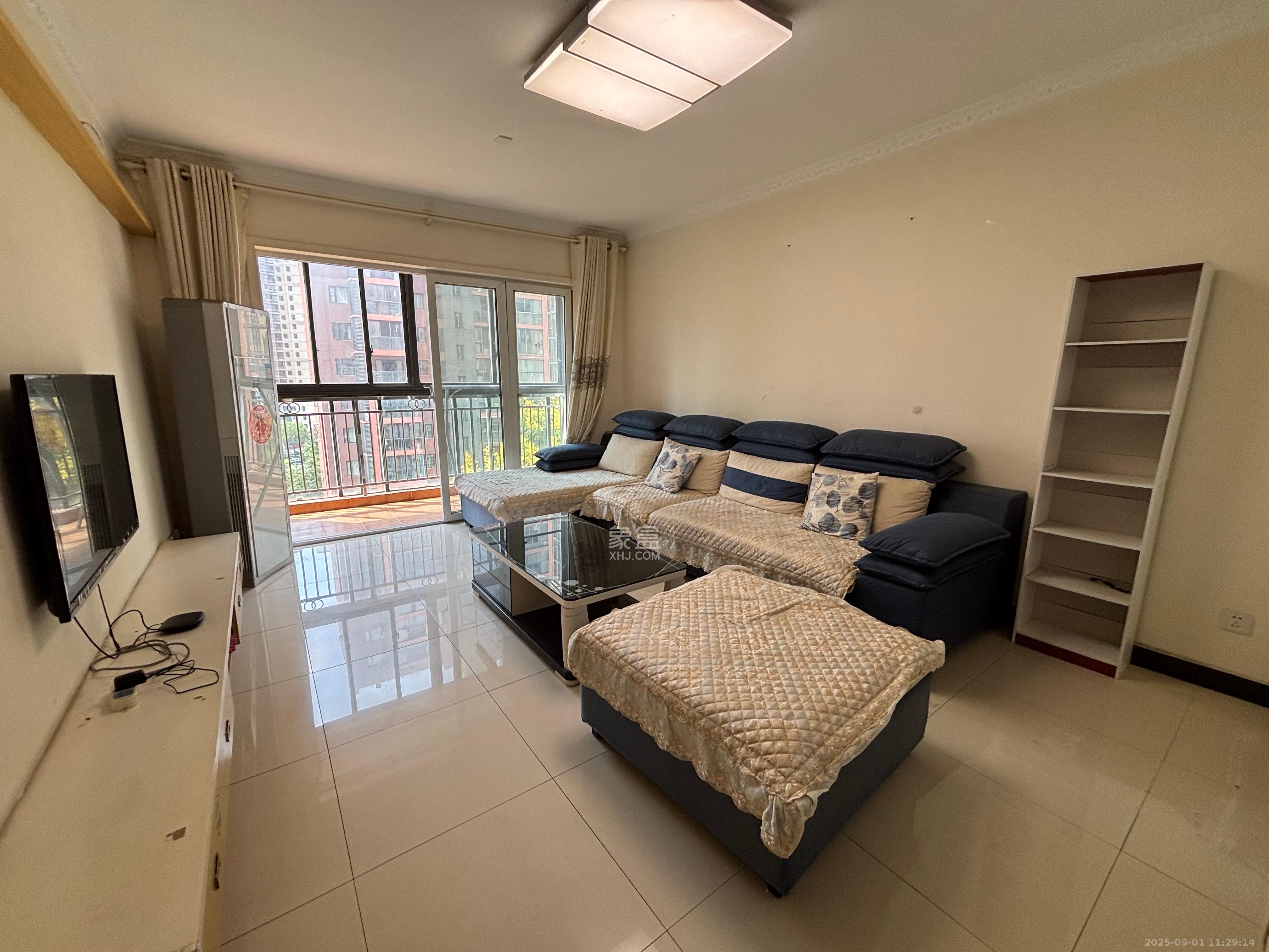 联美品格 3室2厅2卫 2100.0元/月 联美品格 3室2厅2卫 2100.0元/月室内图