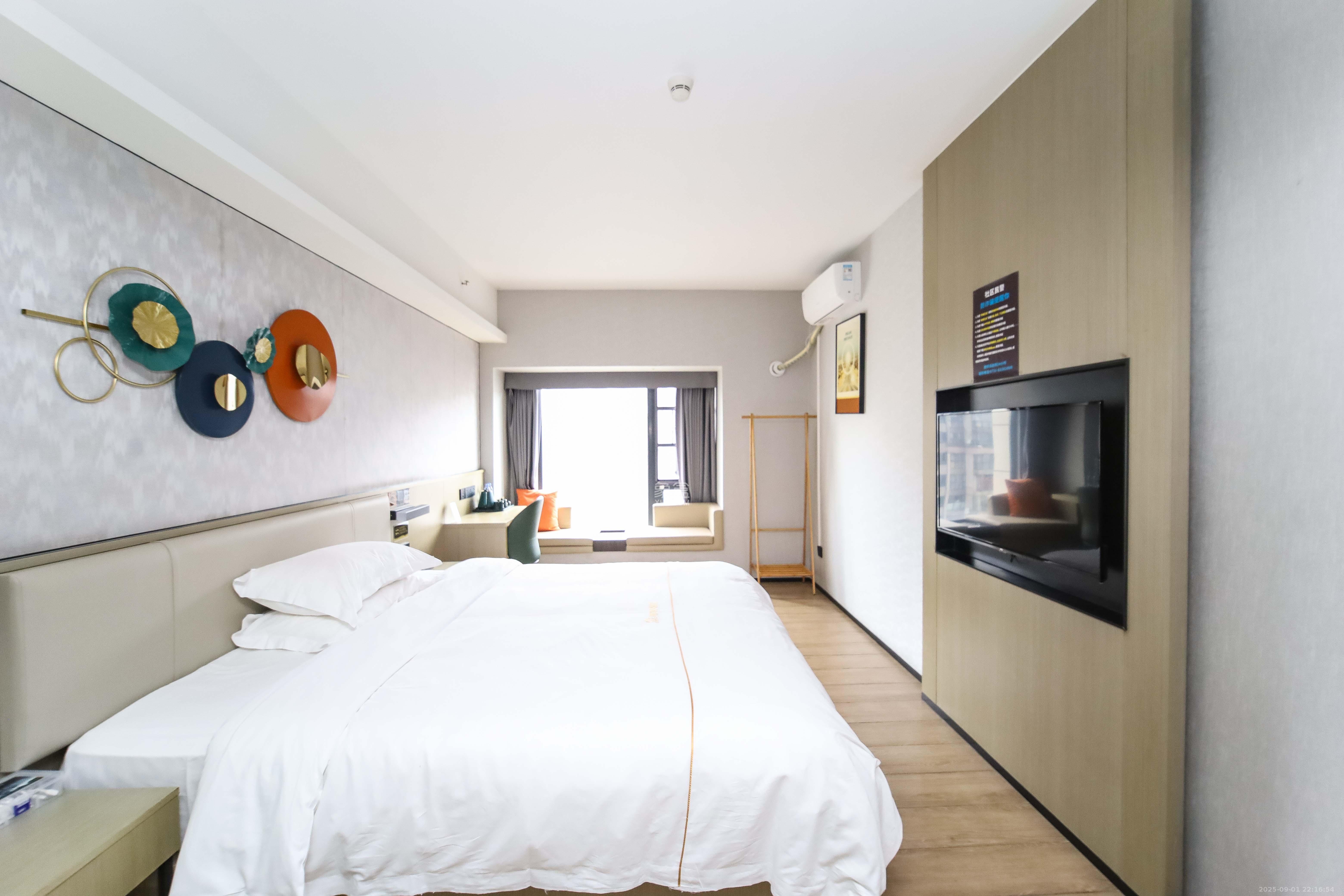 碧桂园城市之光  1室0厅1卫    24.0万 碧桂园城市之光  1室0厅1卫    24.0万客厅