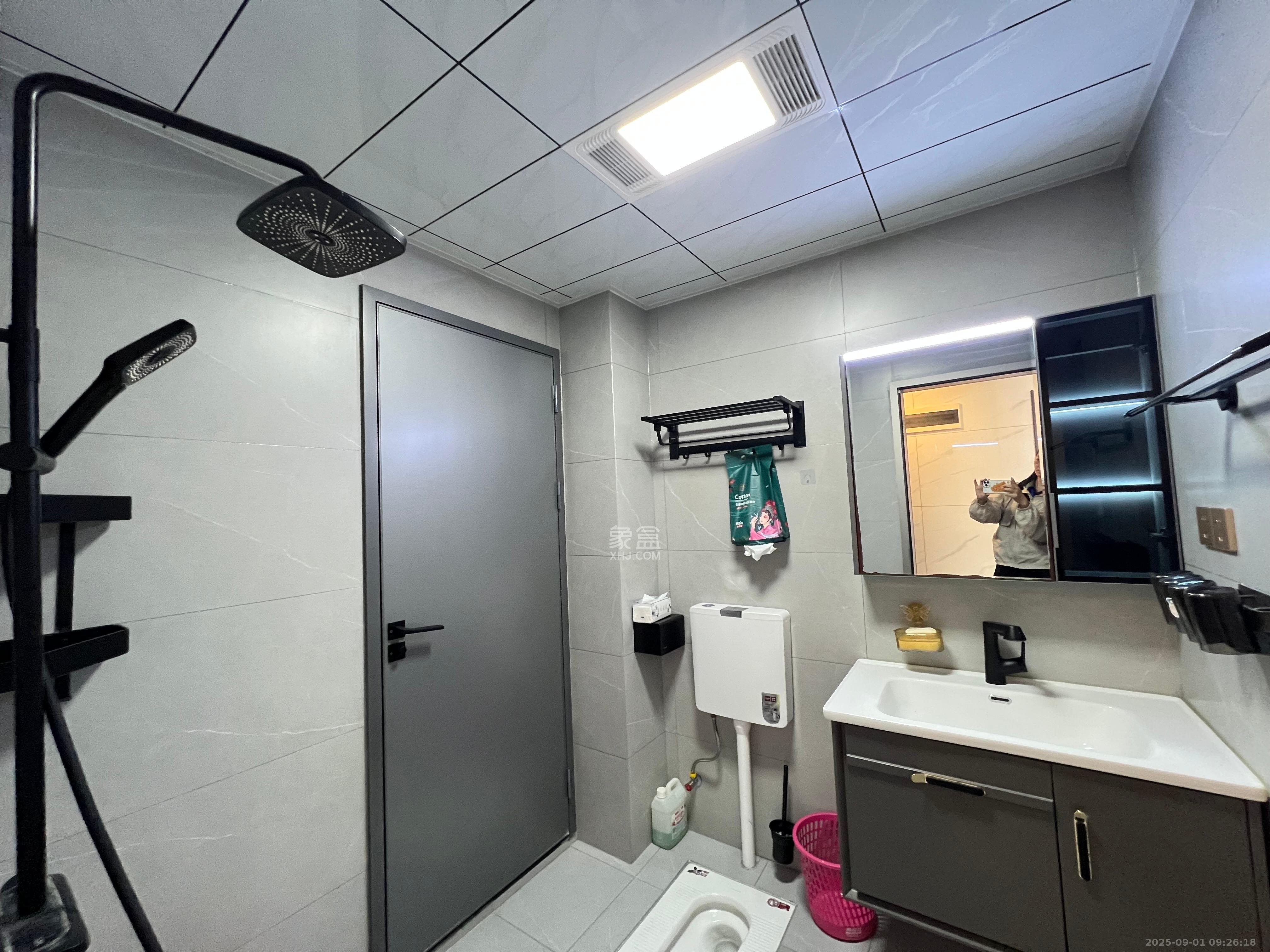 嘉雨东苑 2室1厅2卫 3600.0元/月 嘉雨东苑 2室1厅2卫 3600.0元/月室内图