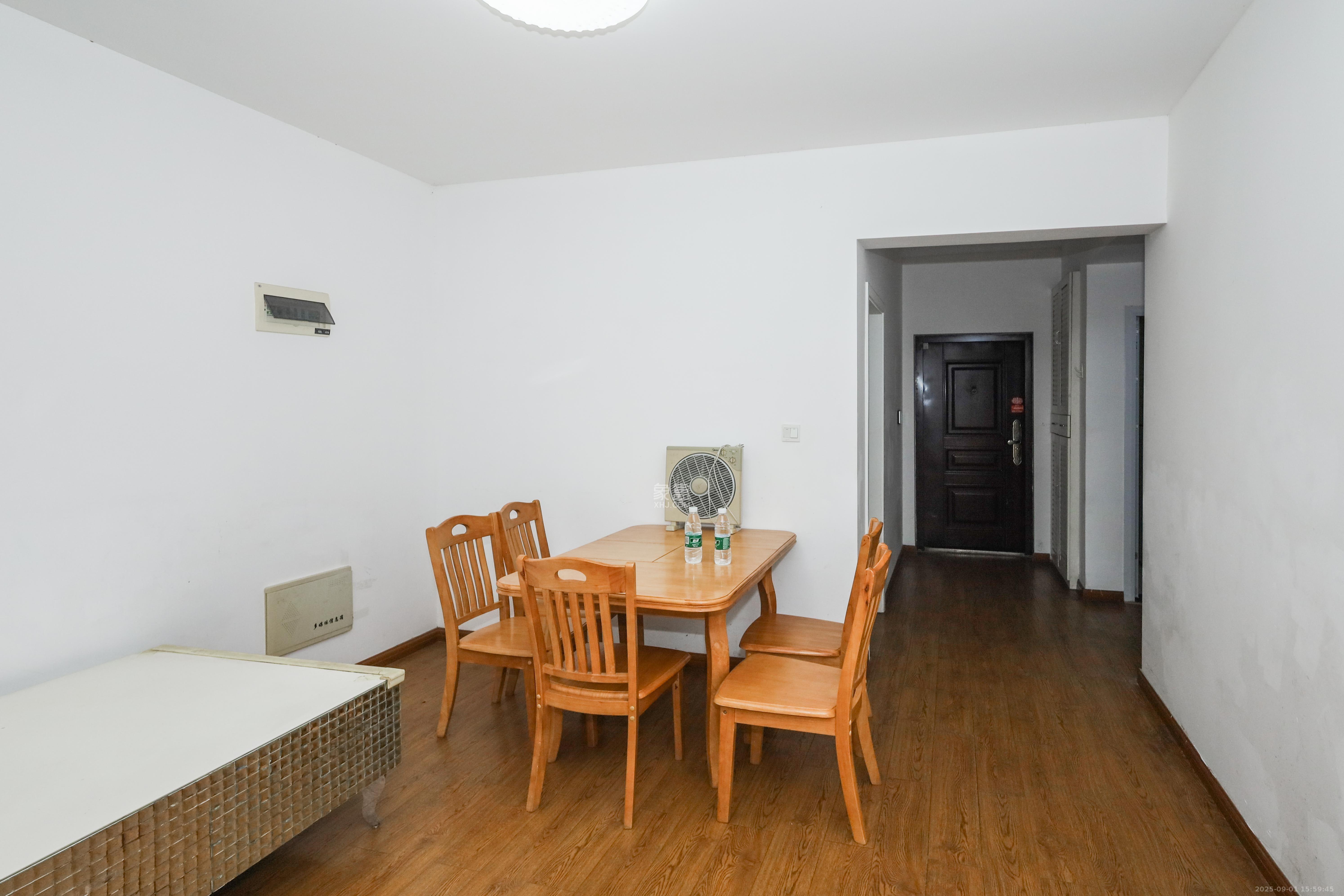 旭辉御府 3室1厅1卫 2000.00元/月 旭辉御府 3室1厅1卫 2000.00元/月室内图