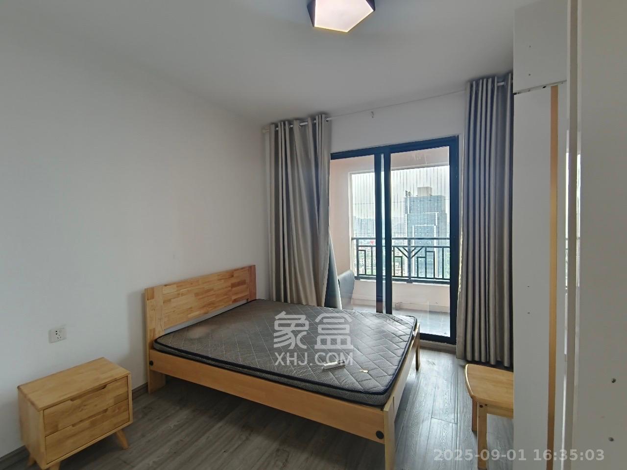 建发中央悦府  4室2厅2卫    4000.0元/月室内图