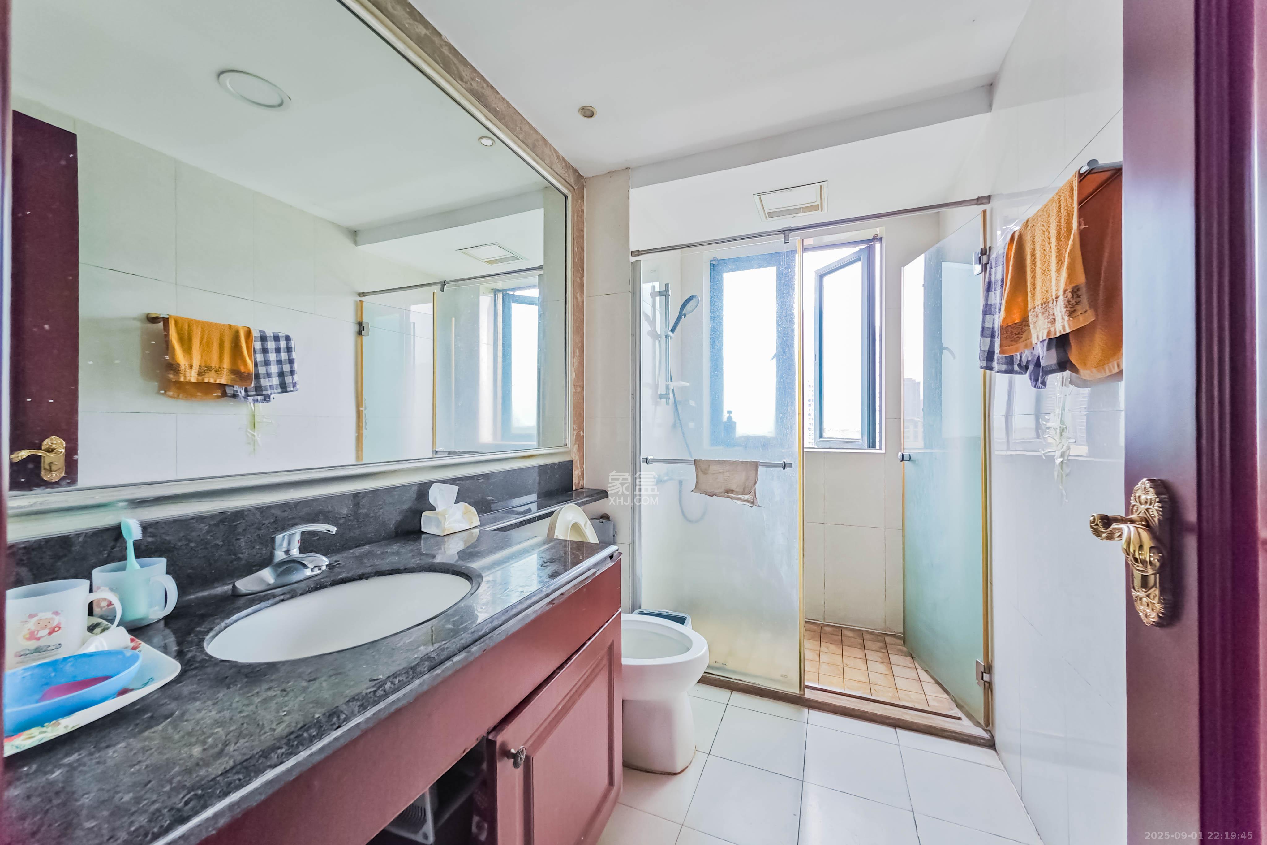 恒大绿洲  3室2厅2卫    92.8万 恒大绿洲  3室2厅2卫    92.8万其他