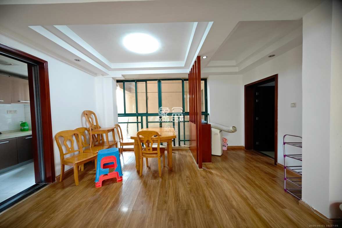 华盛世纪新城  4室2厅2卫    2900.0元/月 华盛世纪新城  4室2厅2卫    2900.0元/月室内图