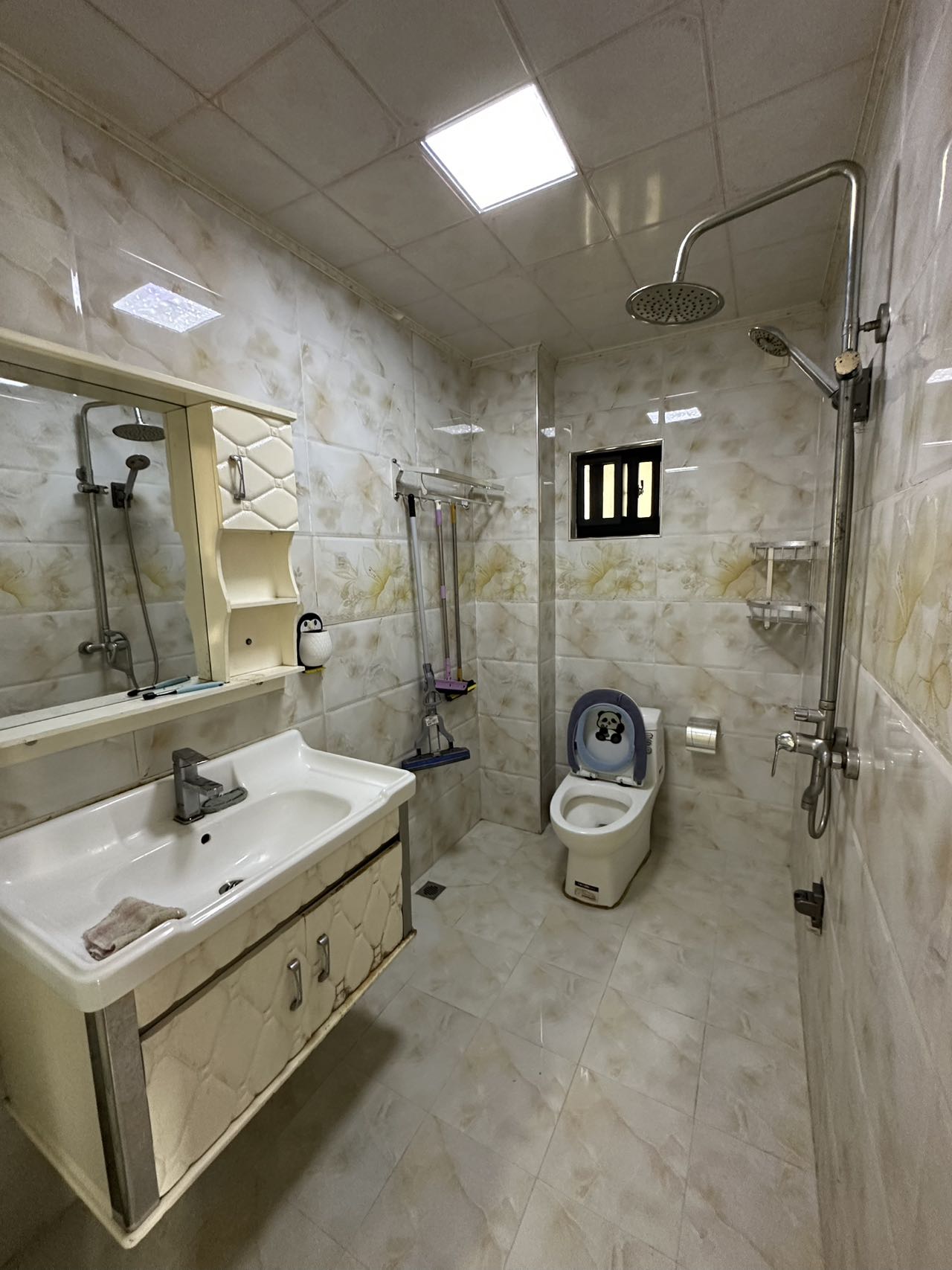 宇建城市花园  1室1厅1卫    2200.0元/月室内图