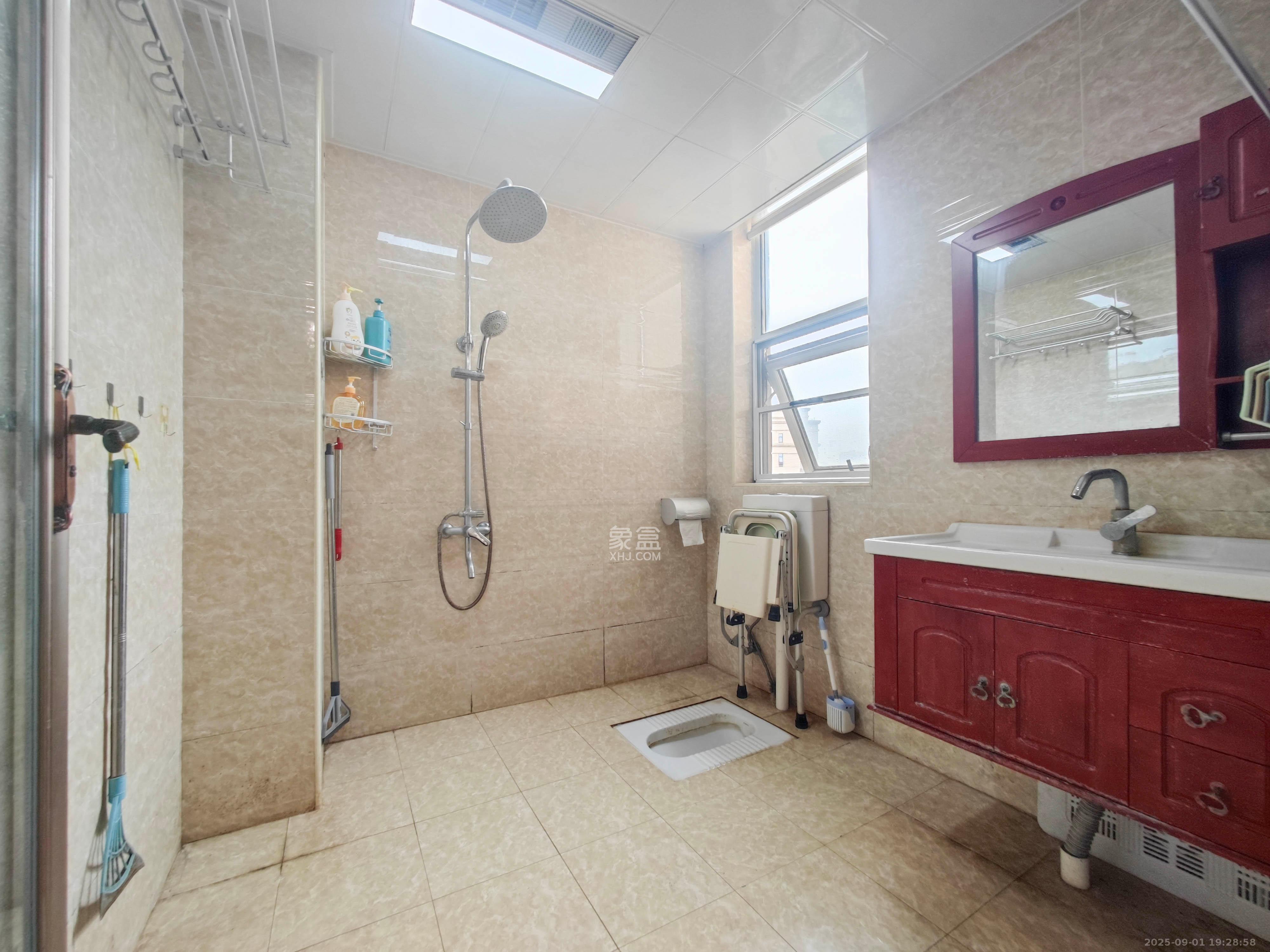 五矿万境水岸二期(五矿万境水岸和苑) 3室2厅1卫 139.8万 五矿万境水岸二期(五矿万境水岸和苑) 3室2厅1卫 139.8万其他