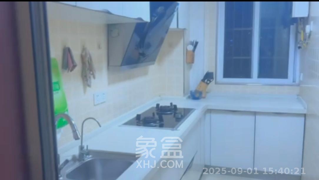 中房F联邦  3室2厅2卫    2500.0元/月室内图