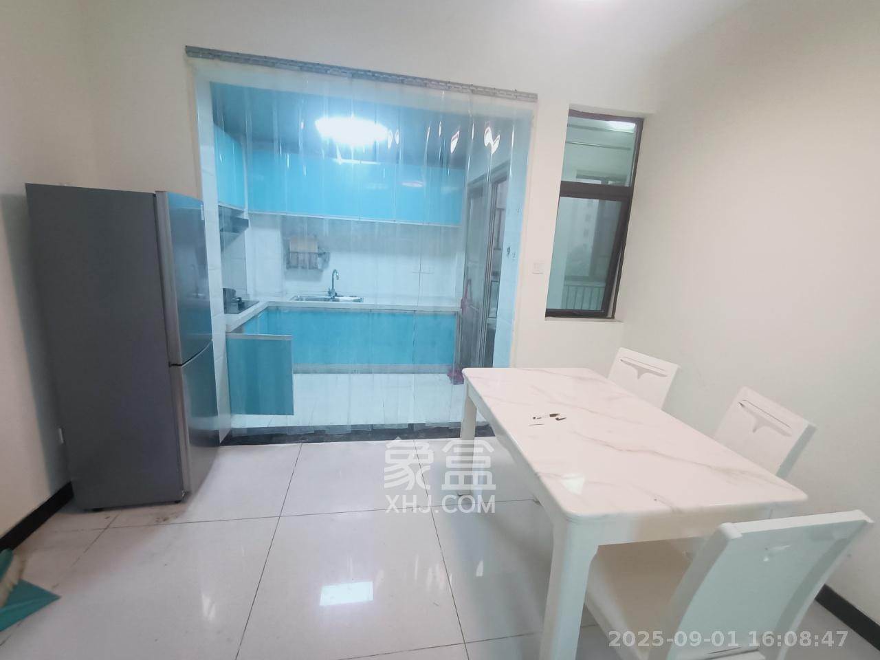 奥林匹克花园贡院三期  3室1厅1卫    1800.0元/月 奥林匹克花园贡院三期  3室1厅1卫    1800.0元/月室内图