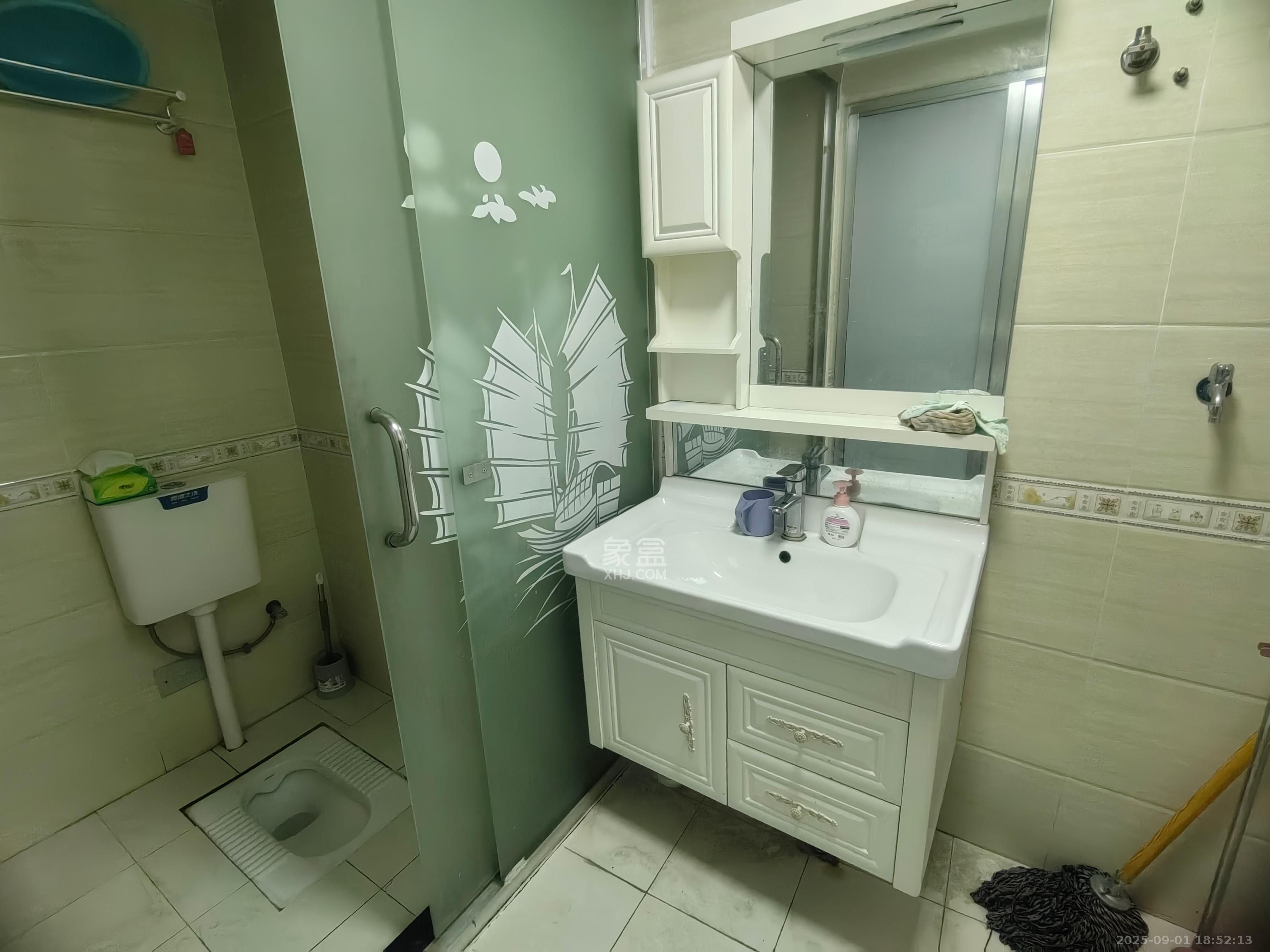 高升时代广场(冠铭商务中心)  1室0厅1卫    1400.0元/月 高升时代广场(冠铭商务中心)  1室0厅1卫    1400.0元/月室内图