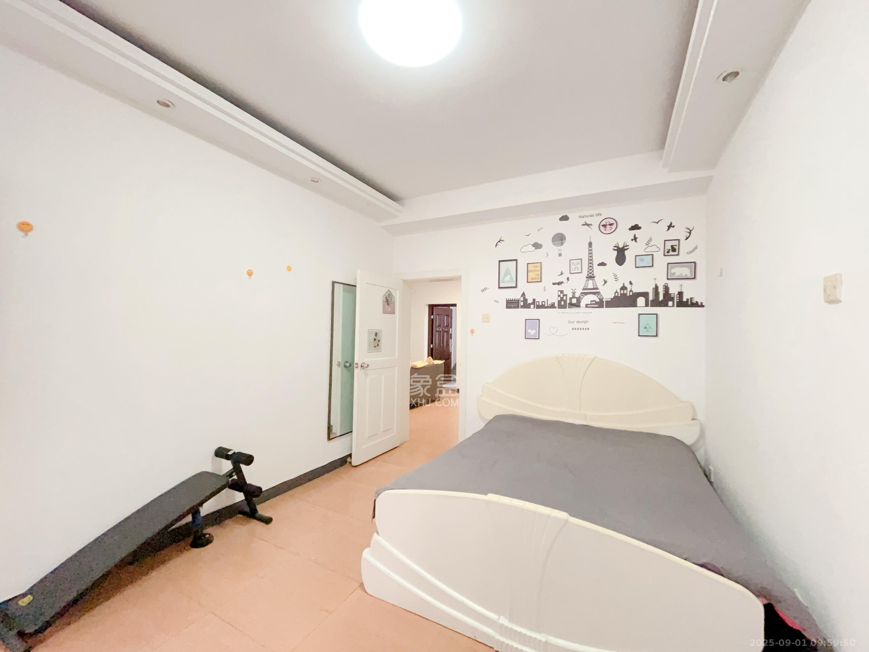 省体委冠军楼 3室2厅1卫 2600.0元/月 省体委冠军楼 3室2厅1卫 2600.0元/月室内图