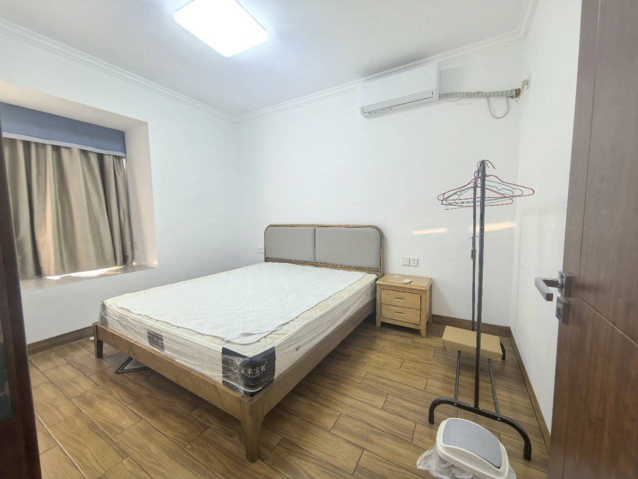 伊泰天骄二期  2室2厅1卫   2200.00元/月室内图