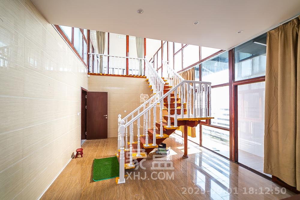 逸景苑 3室2厅2卫 2000.0元/月 逸景苑 3室2厅2卫 2000.0元/月室内图