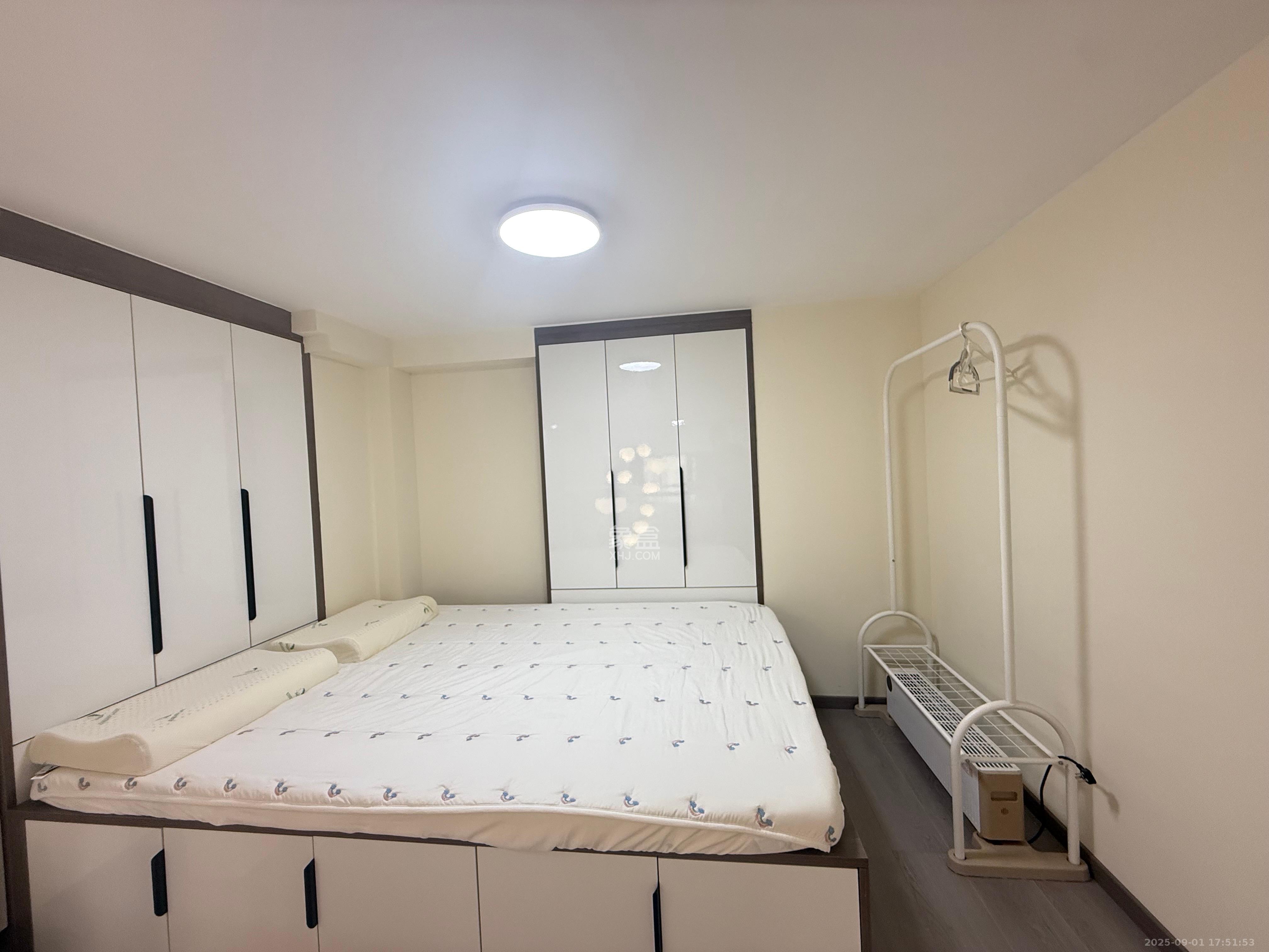 时代MOMA云PARK  2室1厅1卫   3000.00元/月室内图