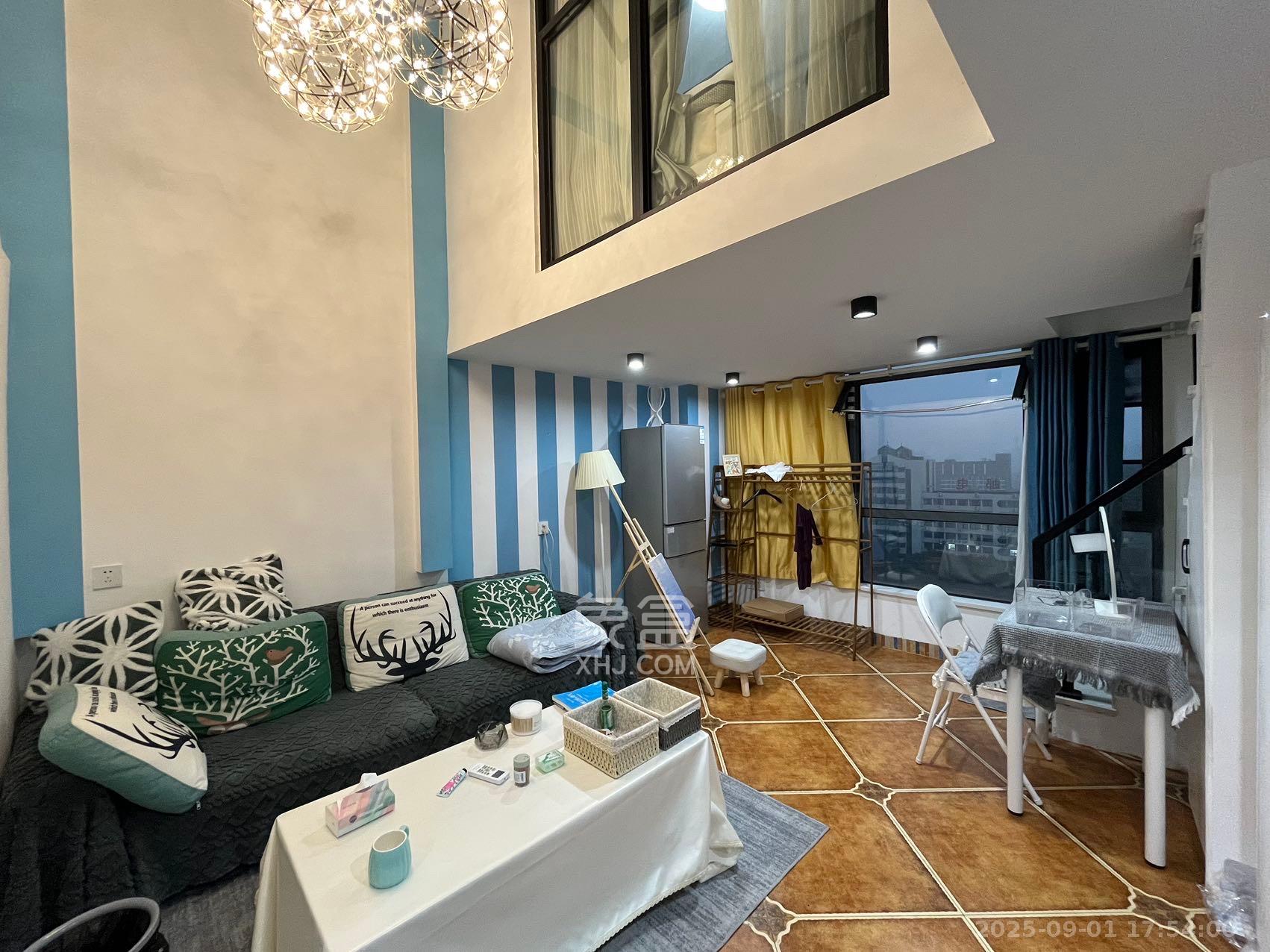 荣盛花语书苑 2室1厅1卫 2600.0元/月 荣盛花语书苑 2室1厅1卫 2600.0元/月室内图