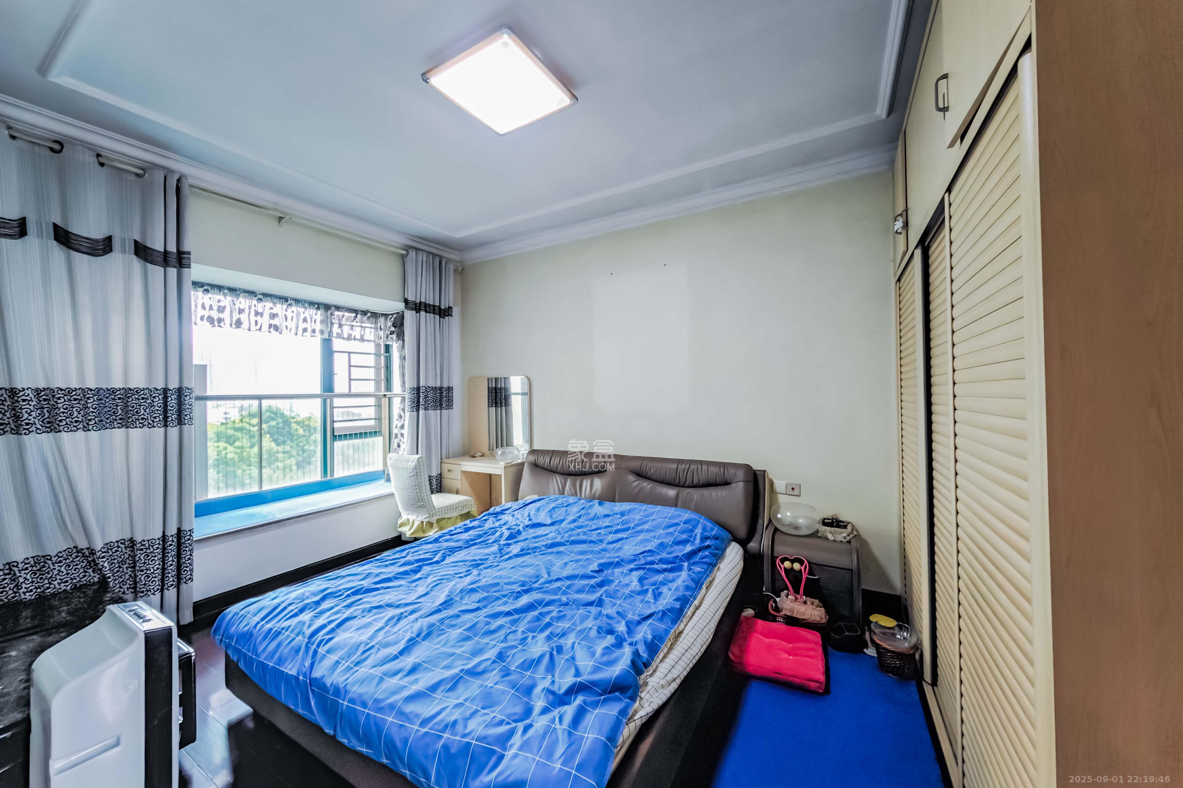 恒大绿洲  3室2厅2卫    92.8万 恒大绿洲  3室2厅2卫    92.8万卧室