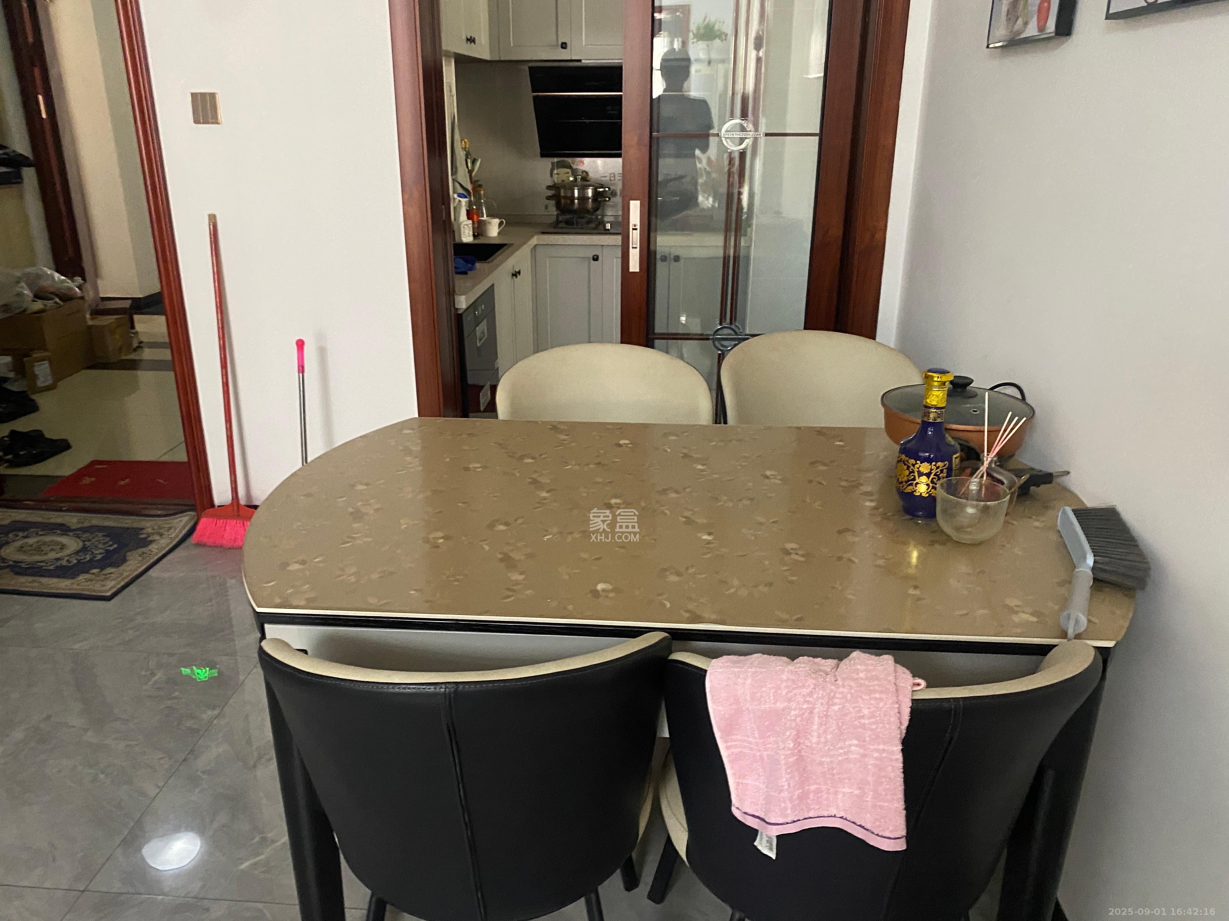 盛隆佳园  2室0厅0卫   2400.00元/月室内图