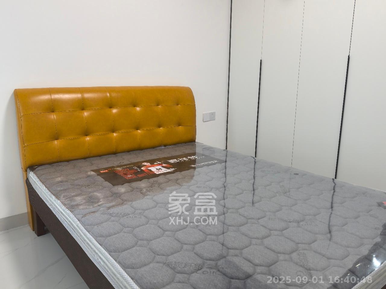 九华世纪城  3室2厅1卫   1700.00元/月