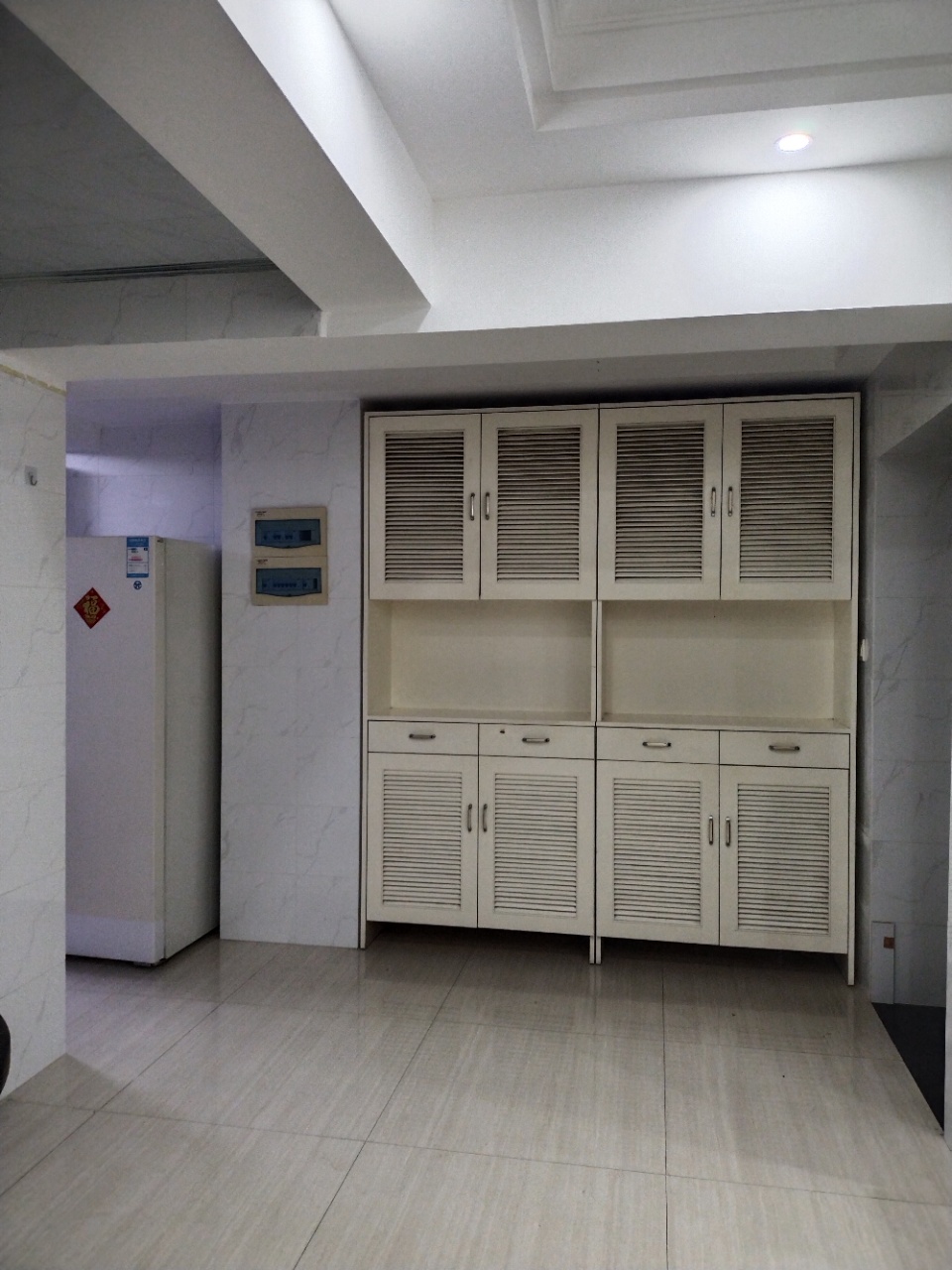 椰岛广场  3室2厅1卫   3600.00元/月室内图