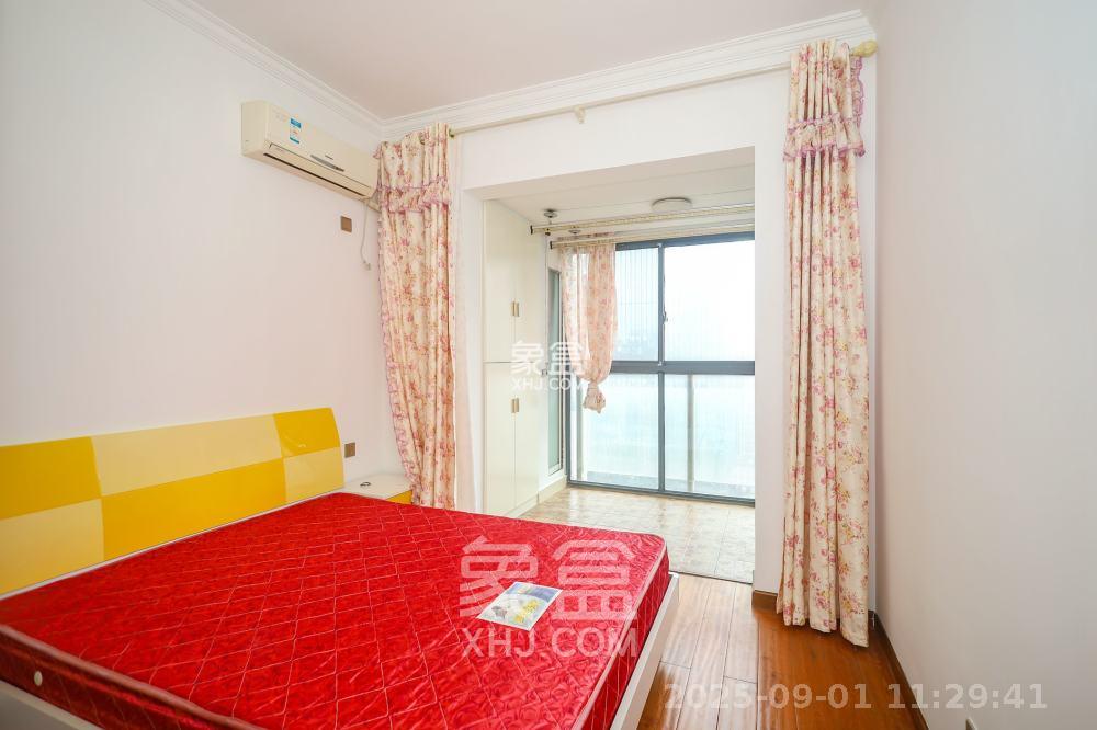 恒基凯旋门一二期 3室2厅2卫 2800.0元/月 恒基凯旋门一二期 3室2厅2卫 2800.0元/月室内图