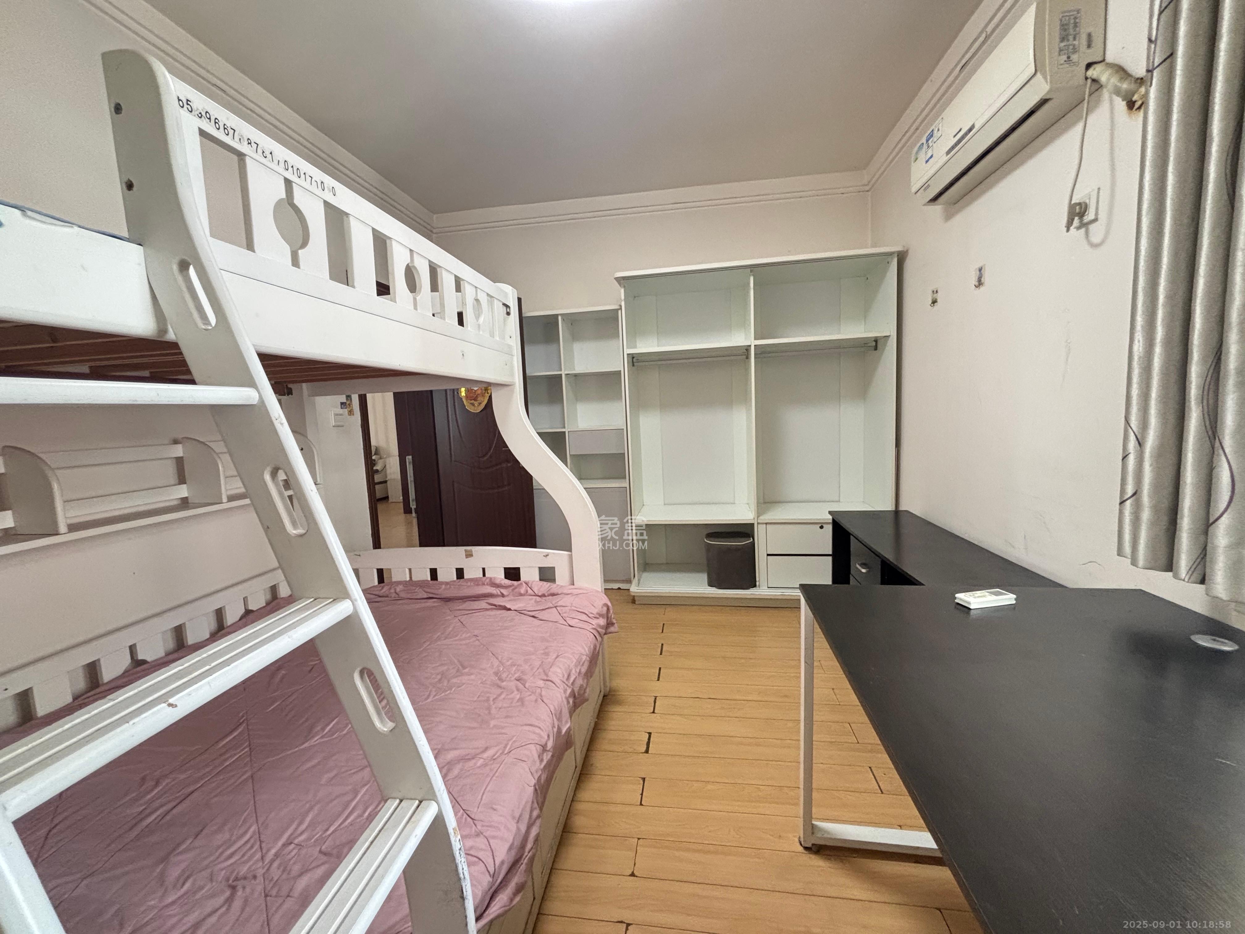 万煦园  2室2厅1卫    2400.0元/月 万煦园  2室2厅1卫    2400.0元/月室内图