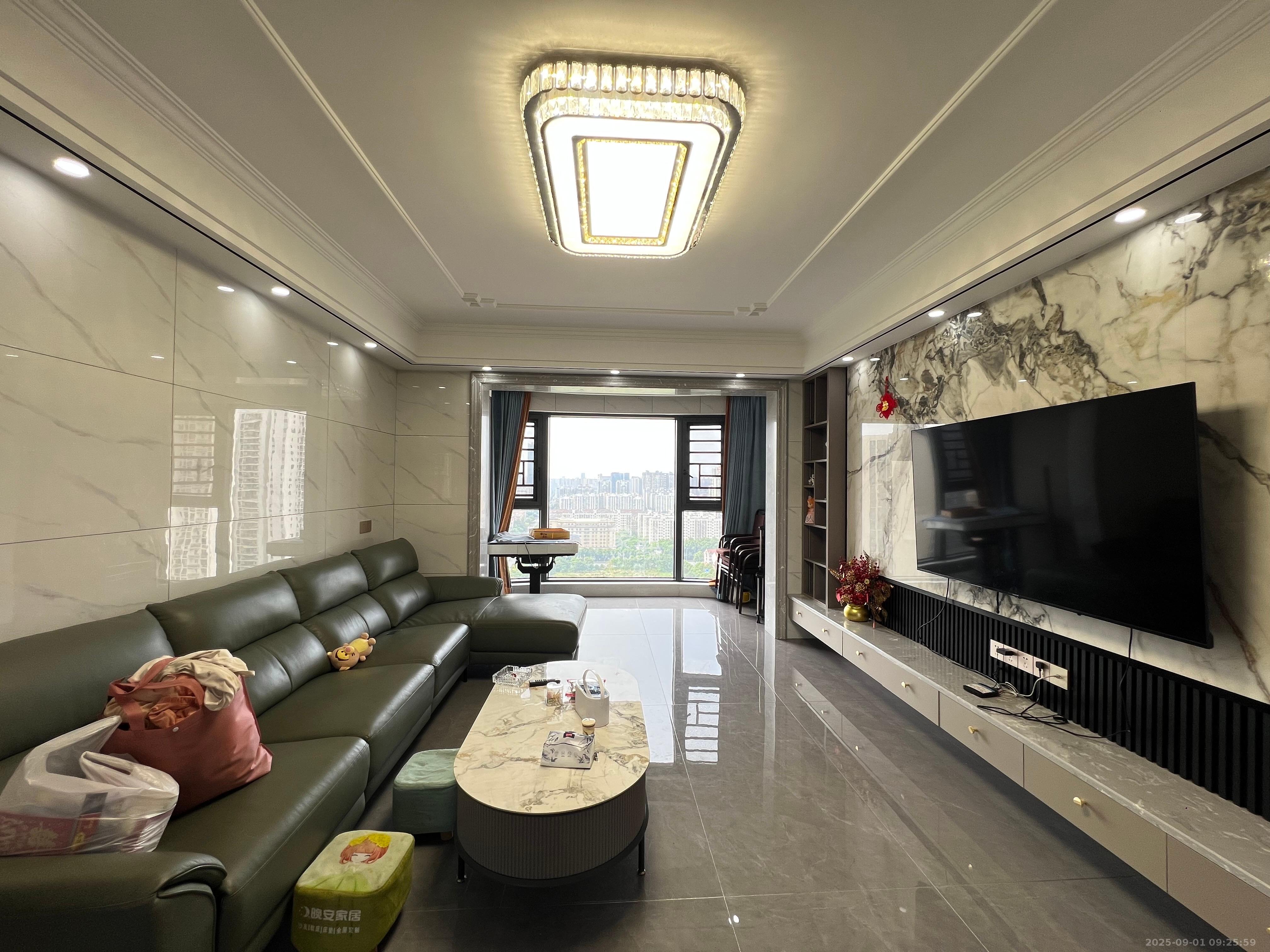 嘉雨东苑  2室1厅2卫    3600.0元/月室内图