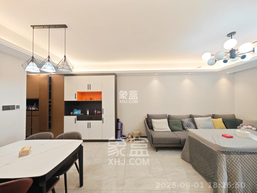 万科魅力之城天阔里  3室1厅1卫    2500.0元/月室内图