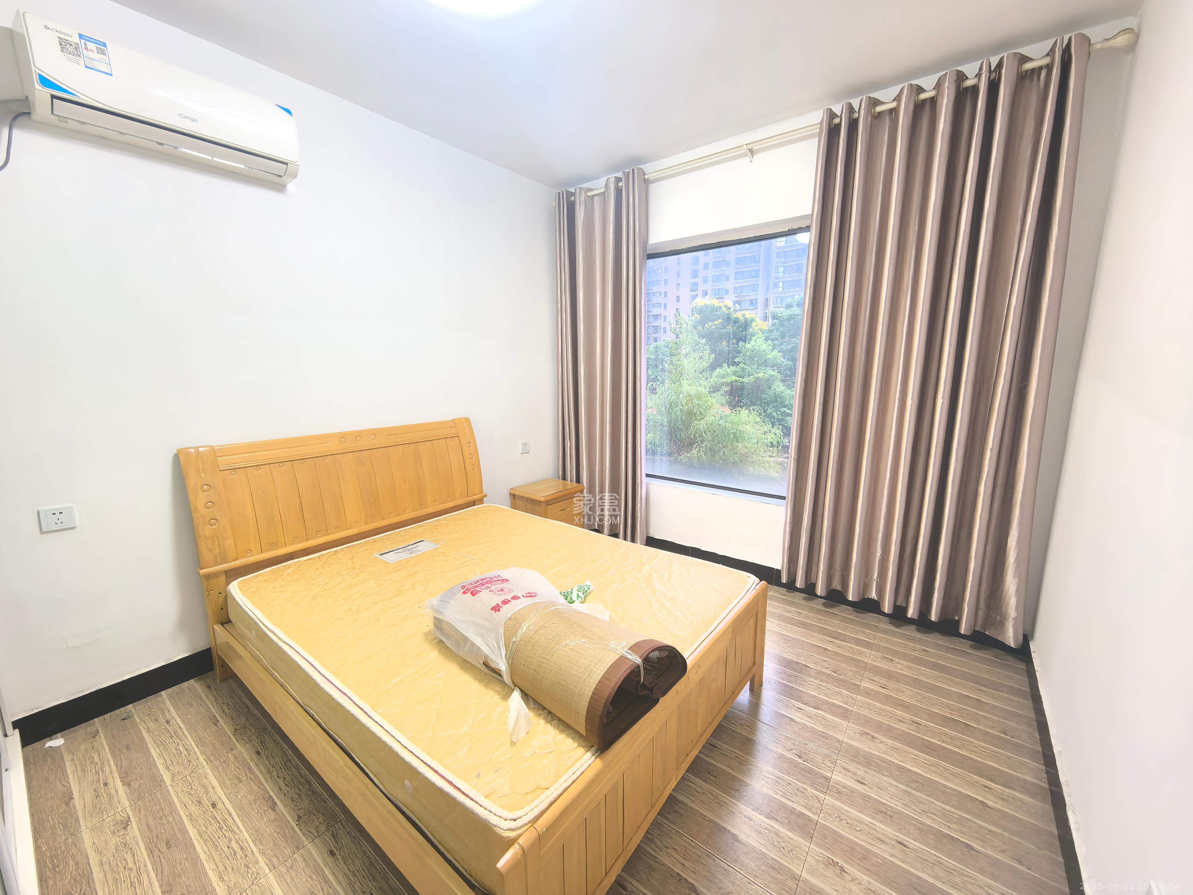 胜家雅苑  3室2厅1卫   2550.00元/月室内图
