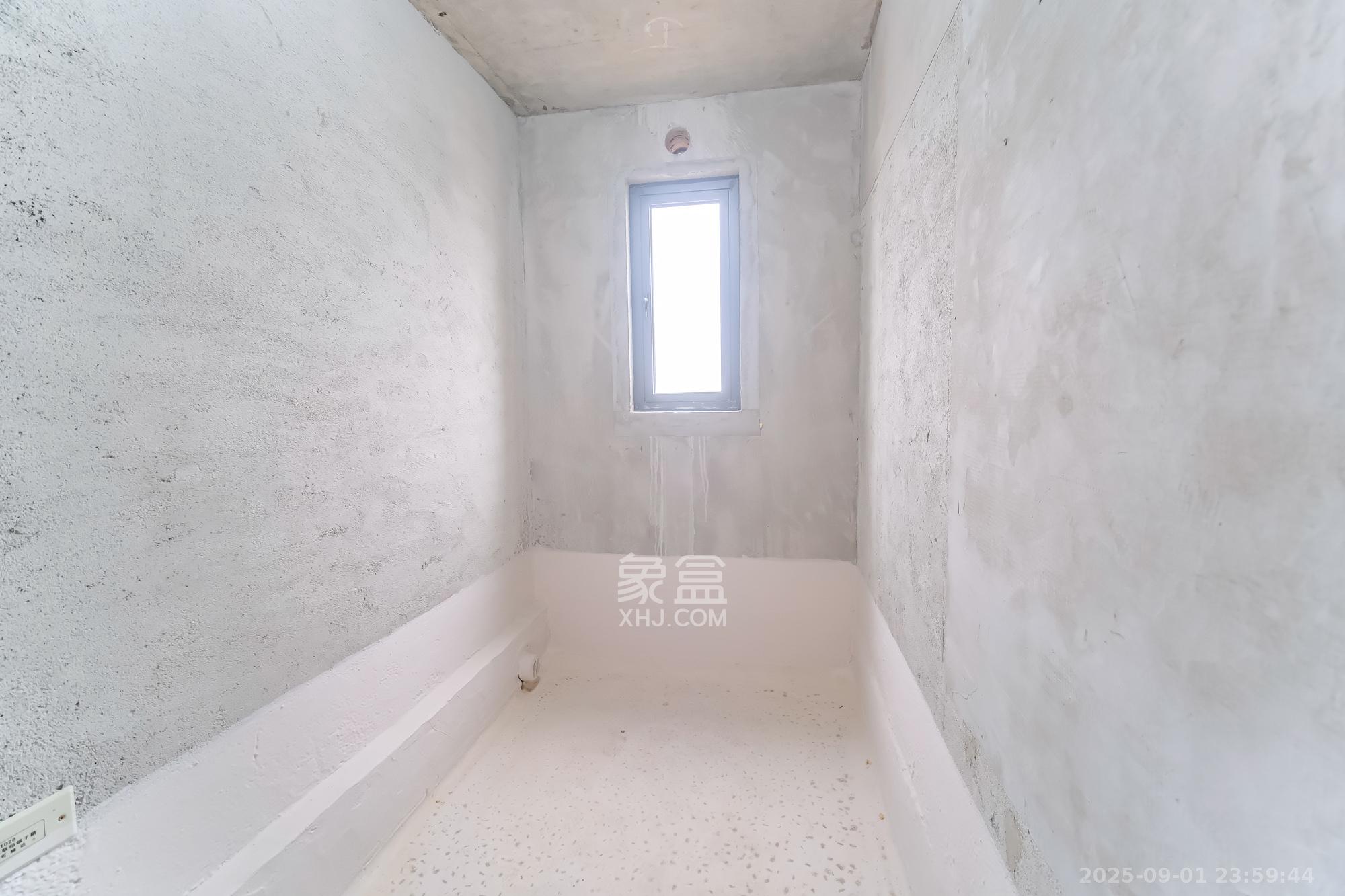 保利金香槟 4室2厅2卫 121.2万 保利金香槟 4室2厅2卫 121.2万卫生间