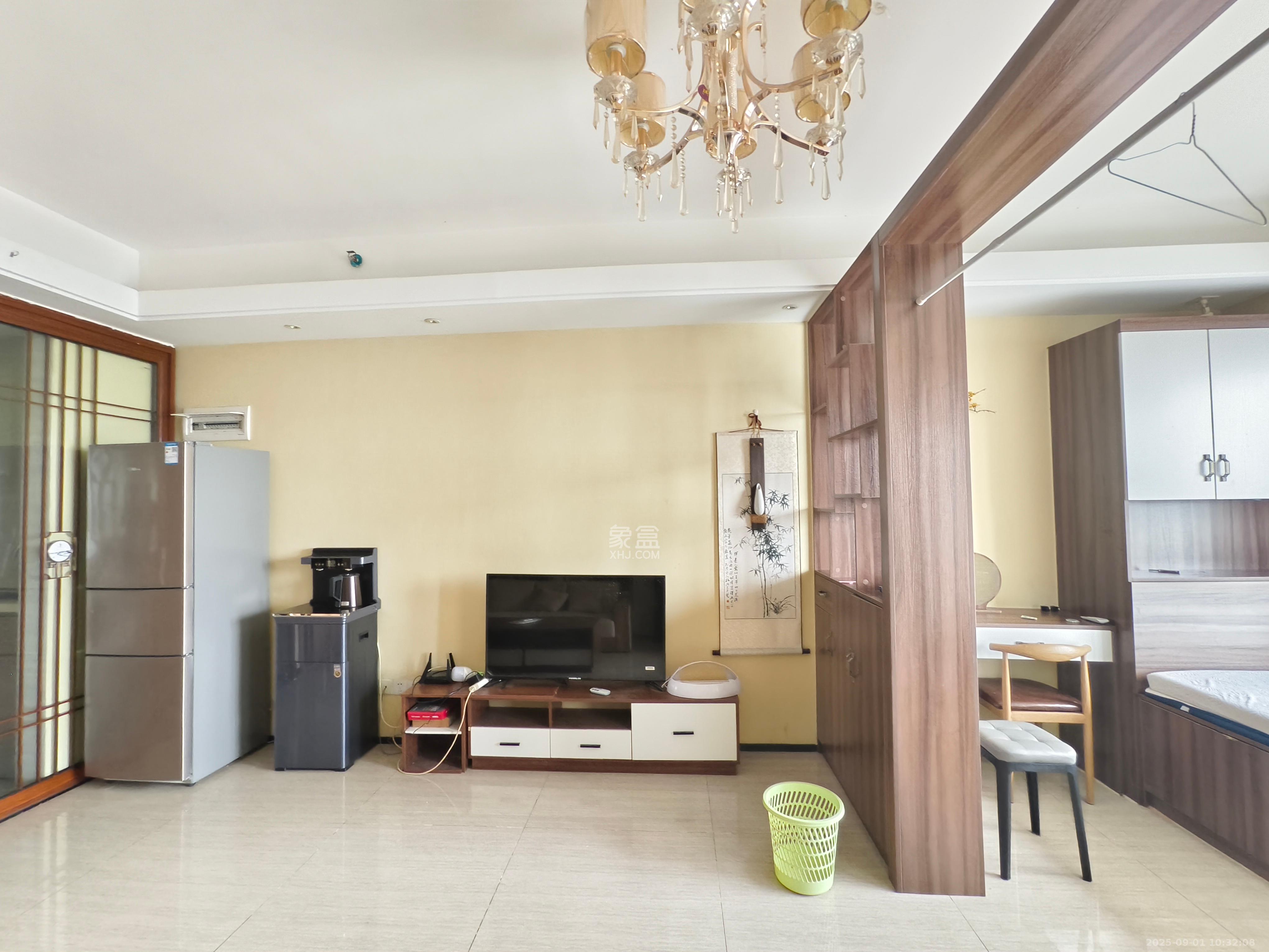 恒大翡翠华庭 1室1厅1卫 1500.0元/月 恒大翡翠华庭 1室1厅1卫 1500.0元/月室内图