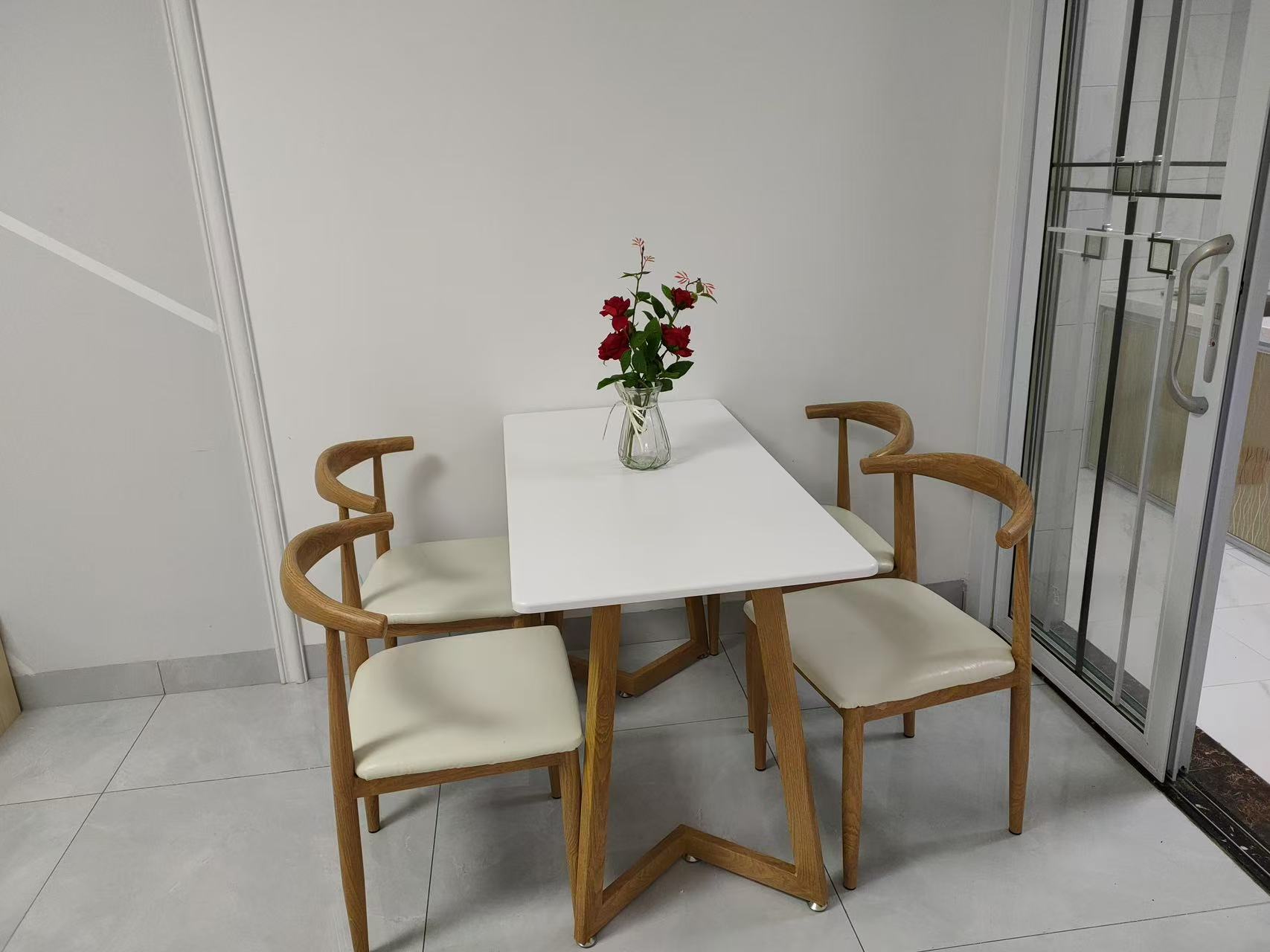 双江安置小区 2室1厅1卫 1300.0元/月 双江安置小区 2室1厅1卫 1300.0元/月室内图