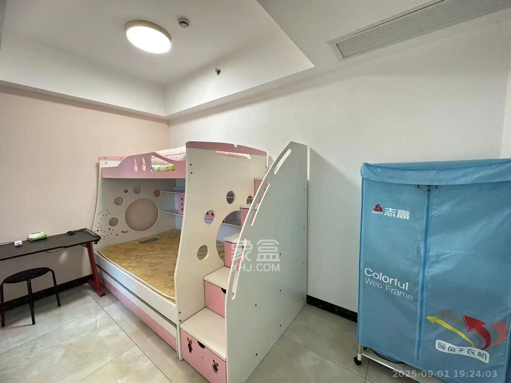 梅溪湖金茂湾  3室2厅2卫    3600.0元/月室内图