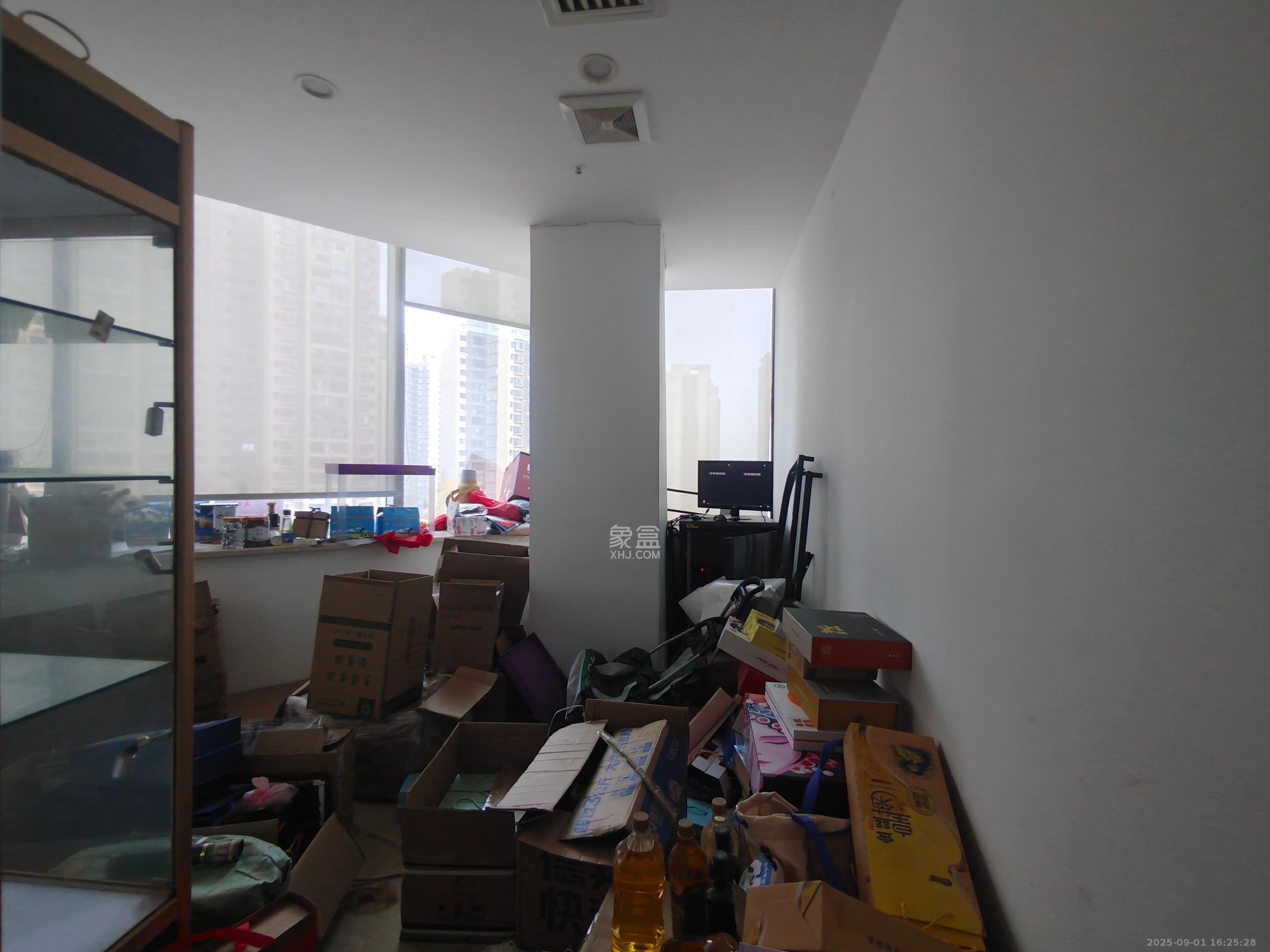 北辰三角洲B1E1区   330.0㎡      15000.0元/月室内图