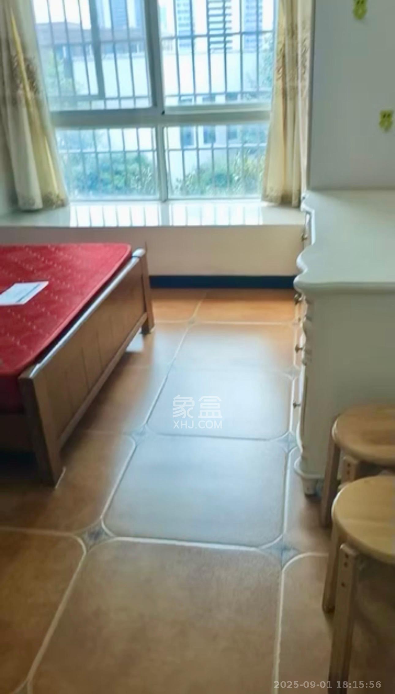 和润园一、二期  1室1厅1卫   800.00元/月室内图