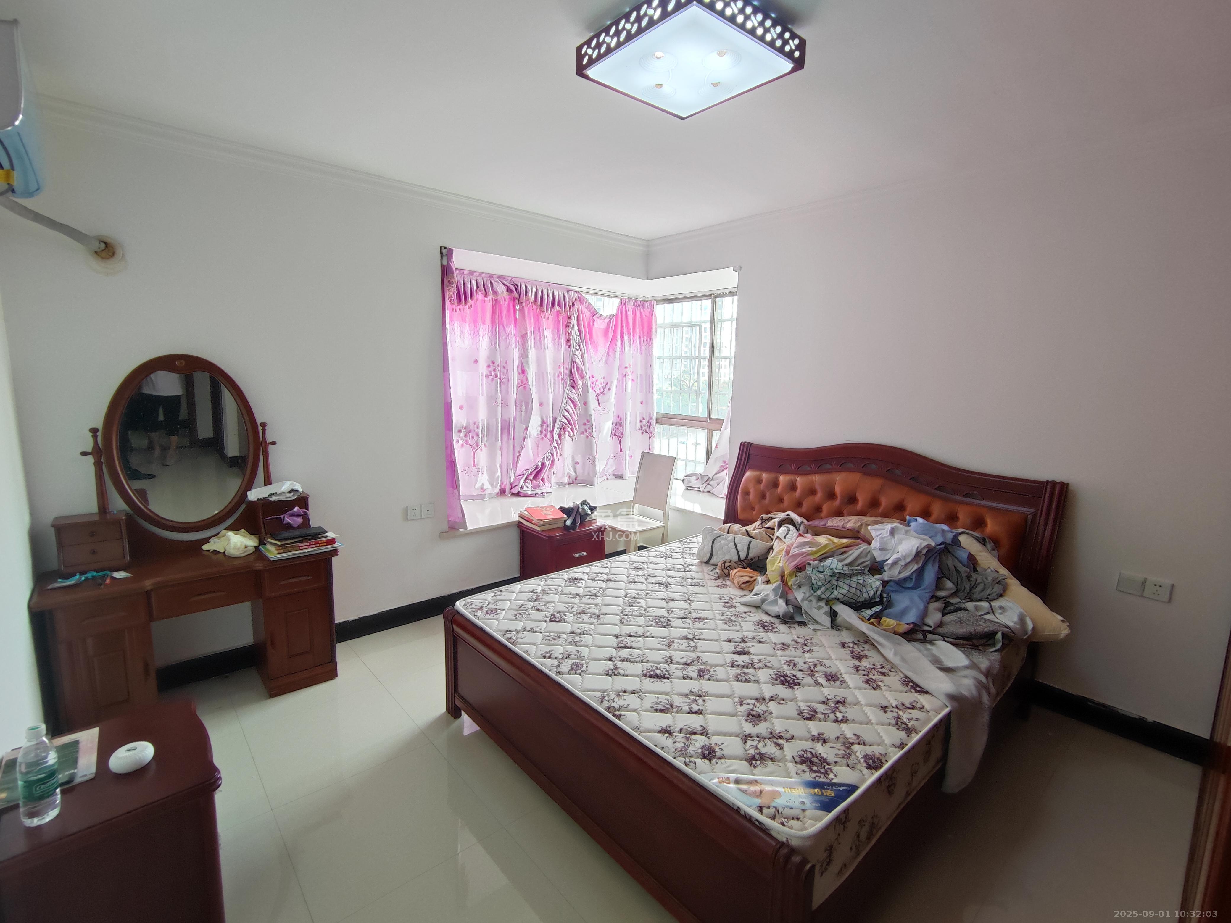 裕丰园  3室2厅2卫    1500.0元/月室内图