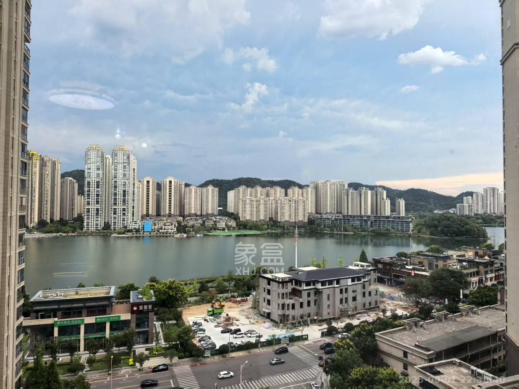 梅溪湖金茂府（金茂广场）（金茂览秀城）  2室2厅2卫   4000.00元/月室内图
