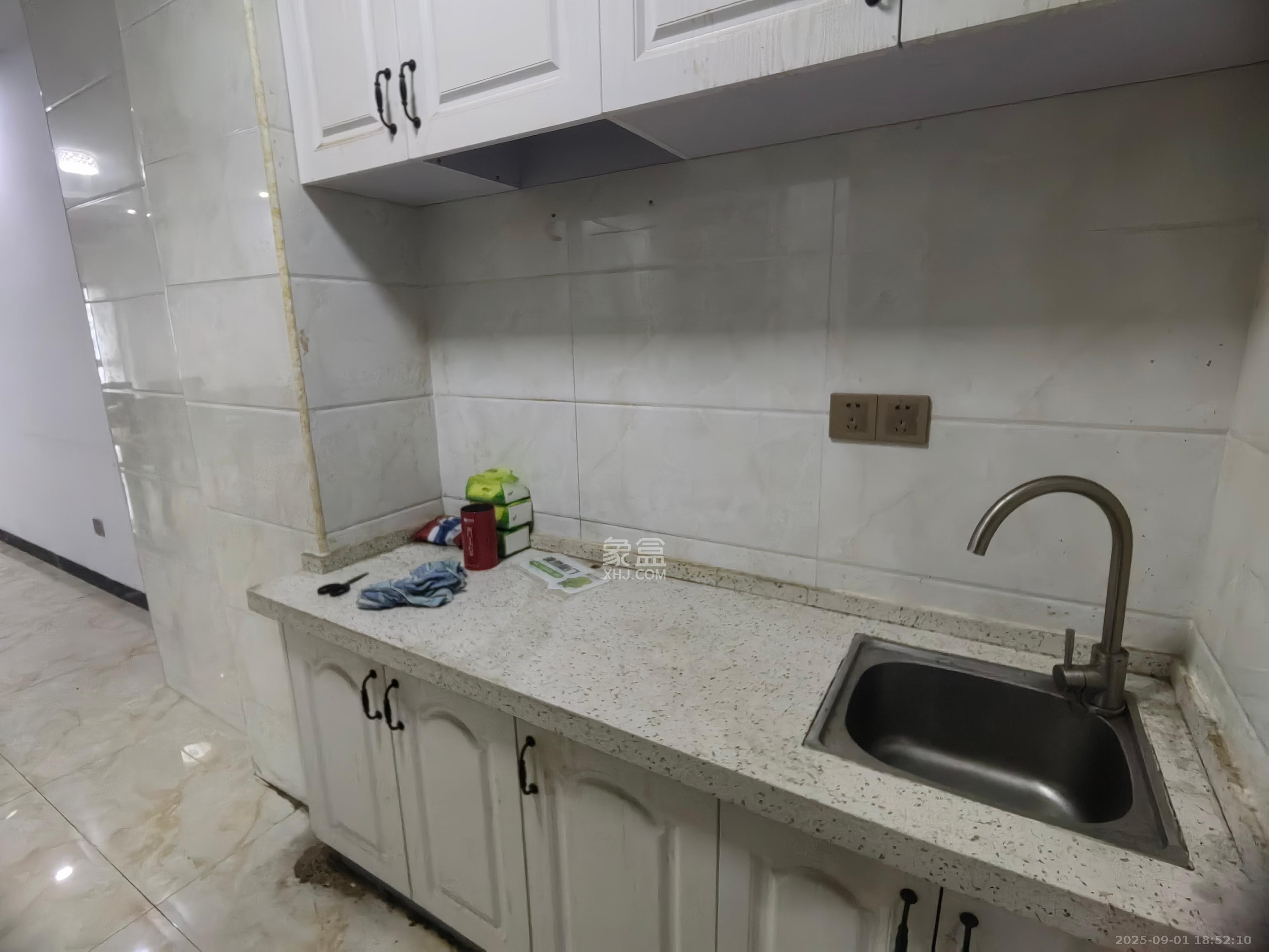 高升时代广场(冠铭商务中心)  1室0厅1卫    1400.0元/月 高升时代广场(冠铭商务中心)  1室0厅1卫    1400.0元/月室内图