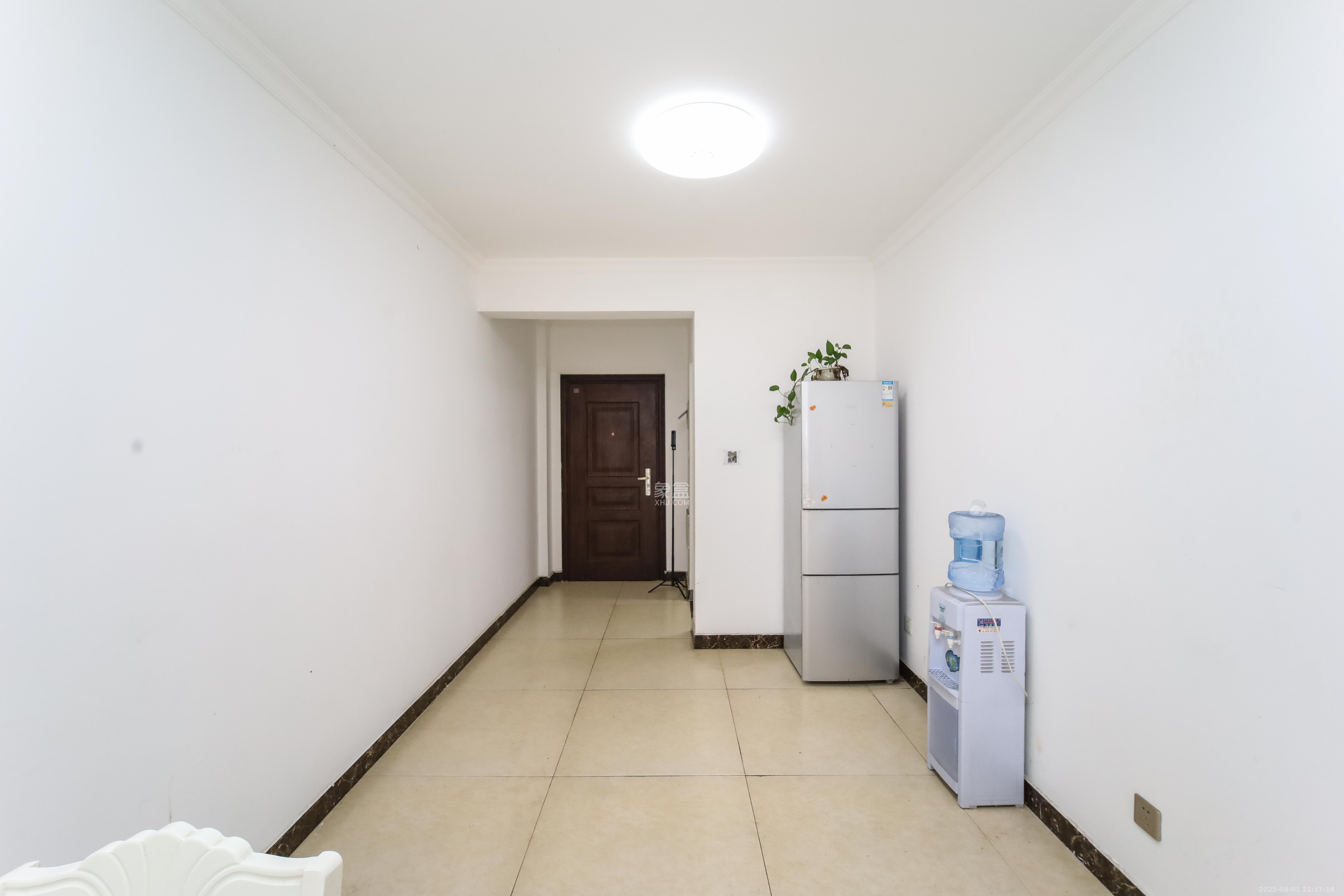 中欣楚天熙苑 2室2厅1卫 68.0万 中欣楚天熙苑 2室2厅1卫 68.0万客厅