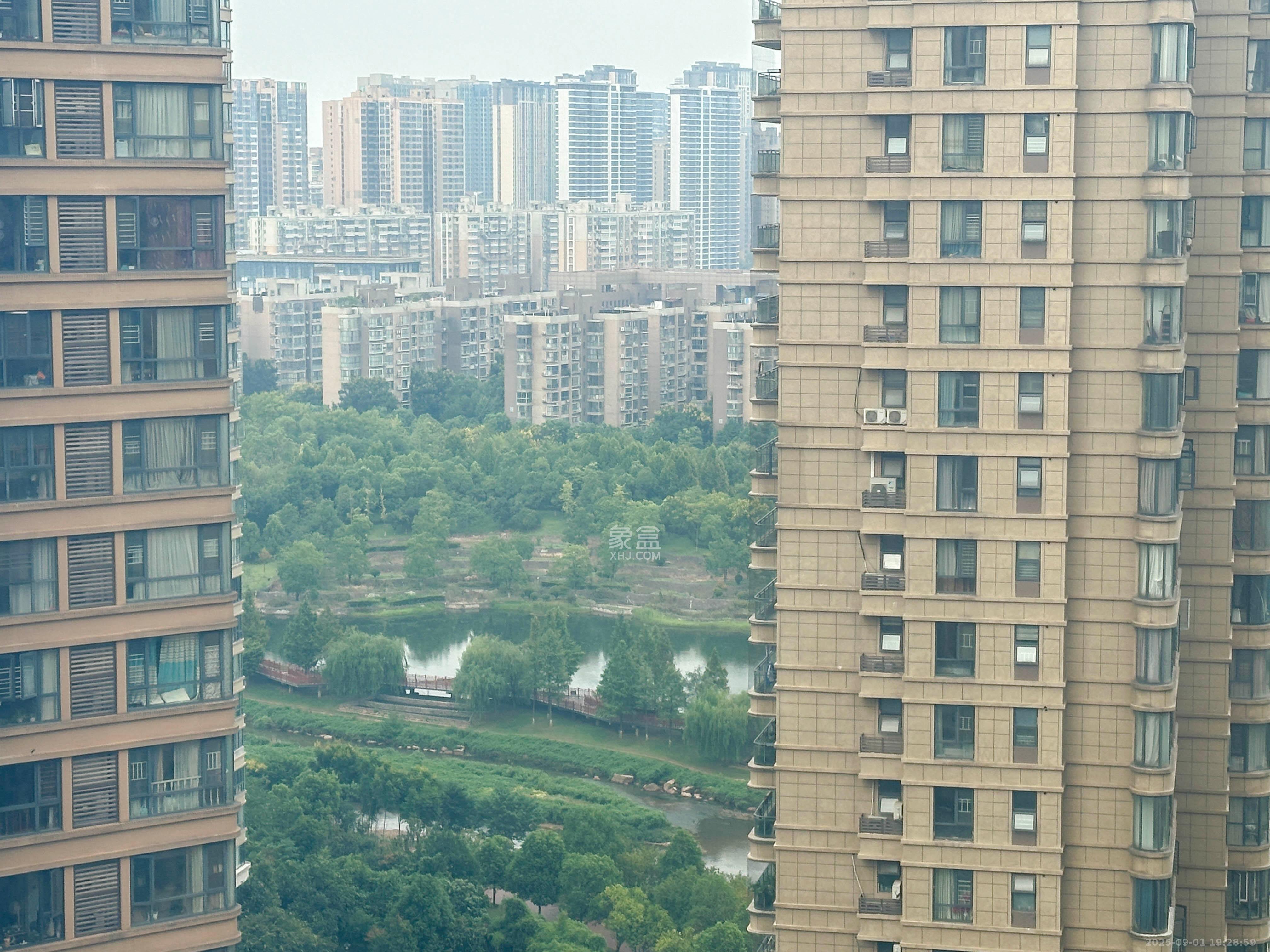 五矿万境水岸二期(五矿万境水岸和苑) 3室2厅1卫 139.8万 五矿万境水岸二期(五矿万境水岸和苑) 3室2厅1卫 139.8万其他