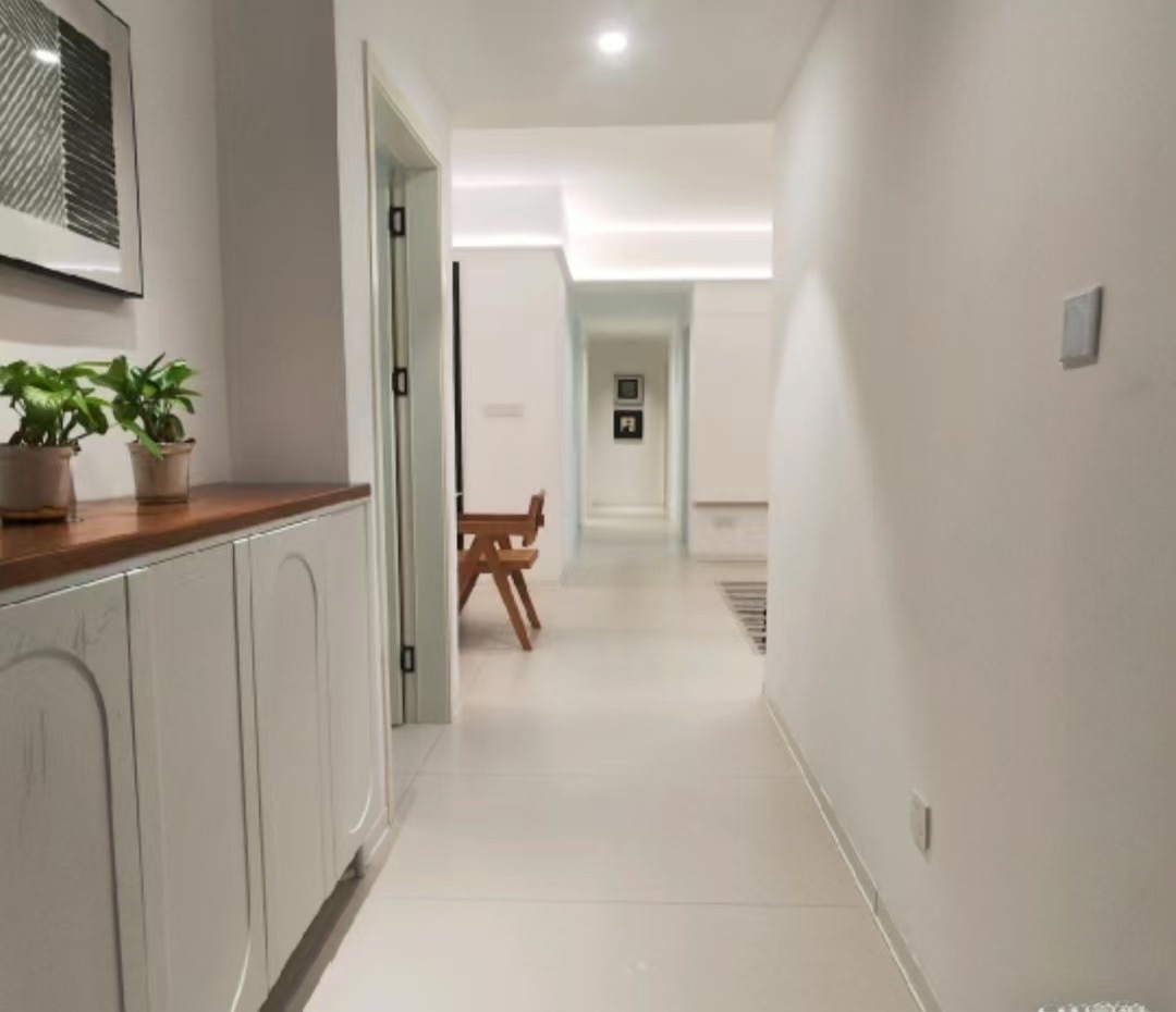 天空之眼-君天公馆 4室2厅2卫 3000.0元/月 天空之眼-君天公馆 4室2厅2卫 3000.0元/月室内图