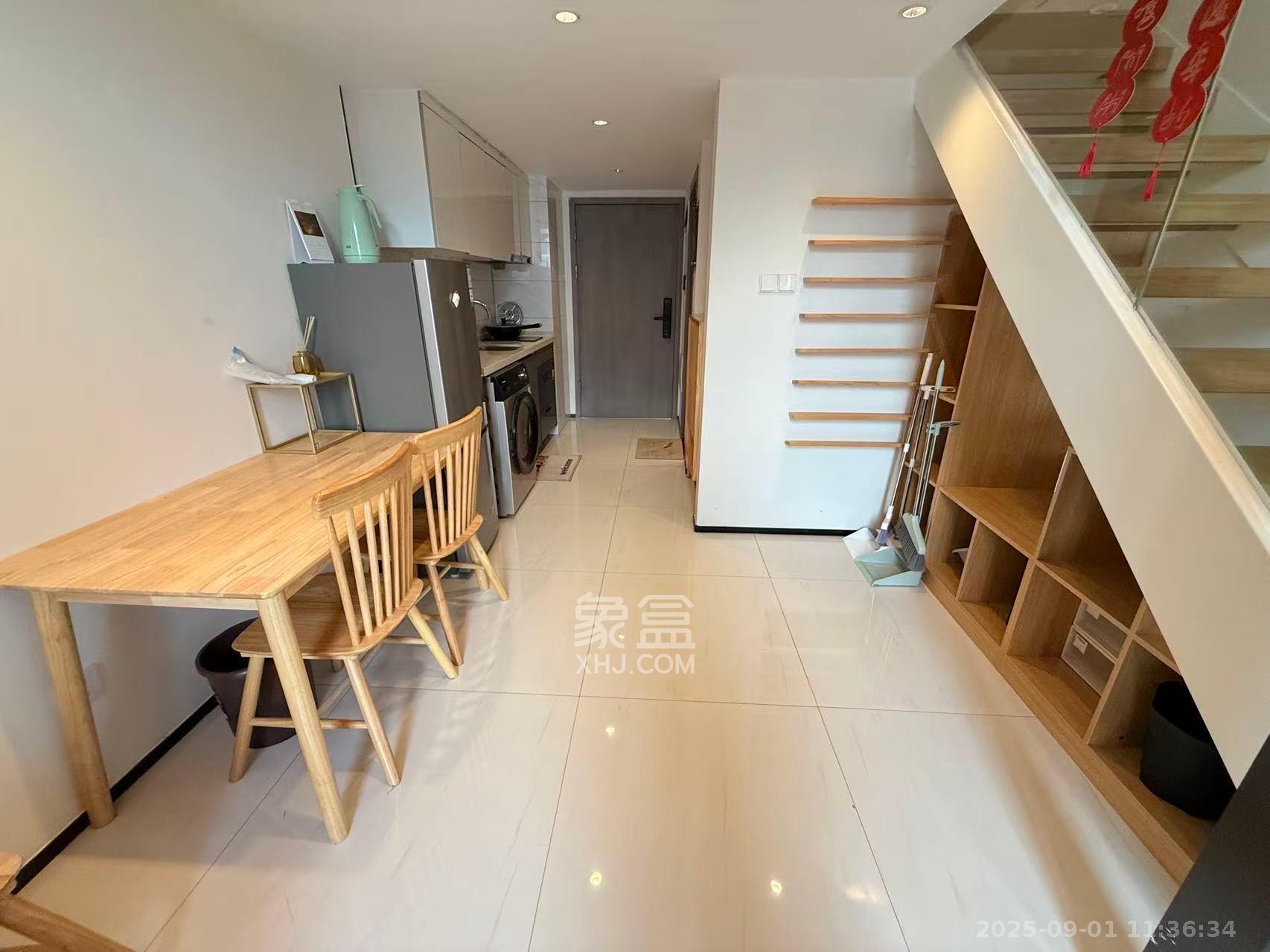 藏珑湖上公馆  1室0厅0卫    2500.0元/月室内图