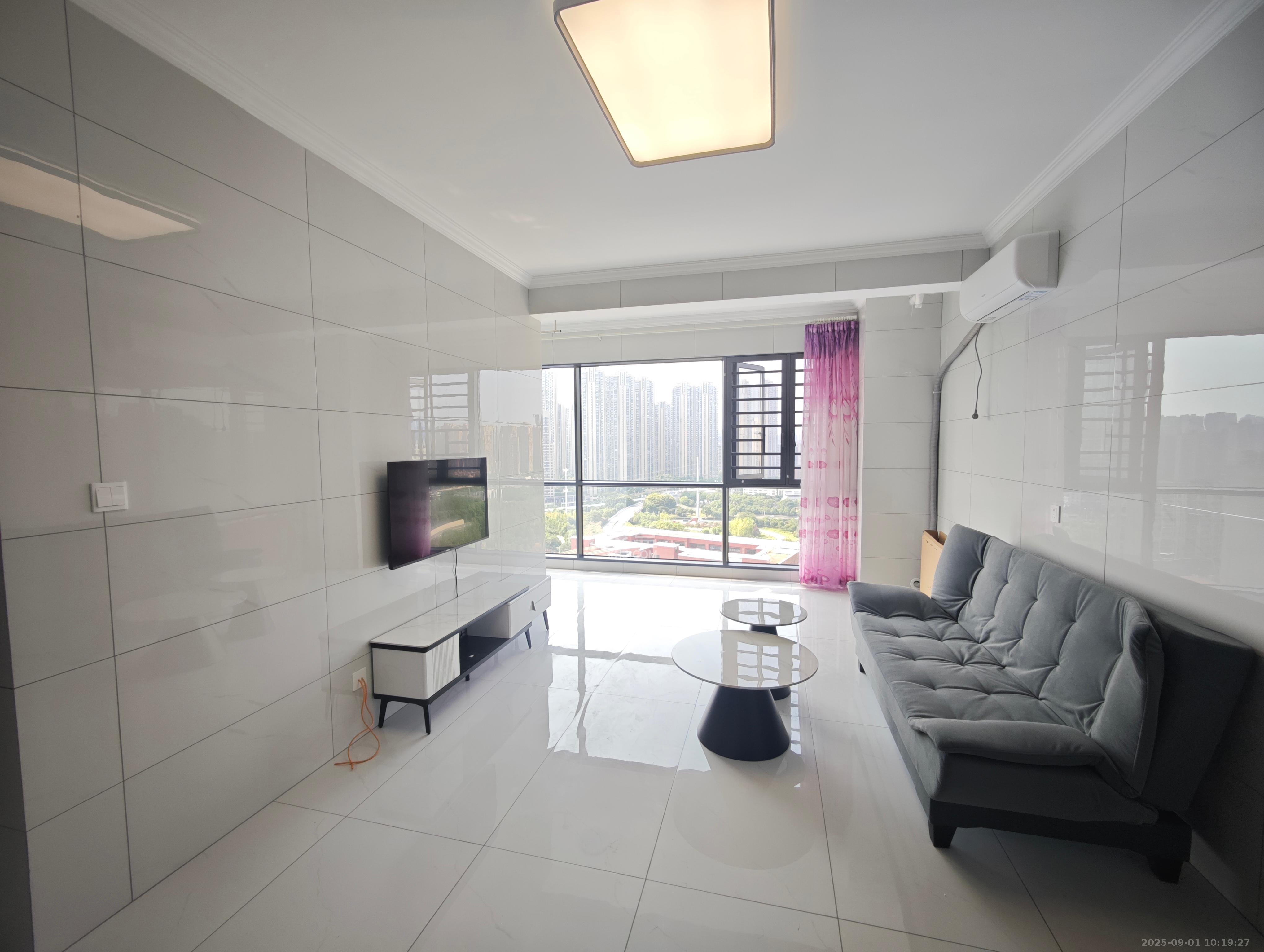 润和星河玥 1室0厅0卫 2300.0元/月 润和星河玥 1室0厅0卫 2300.0元/月室内图