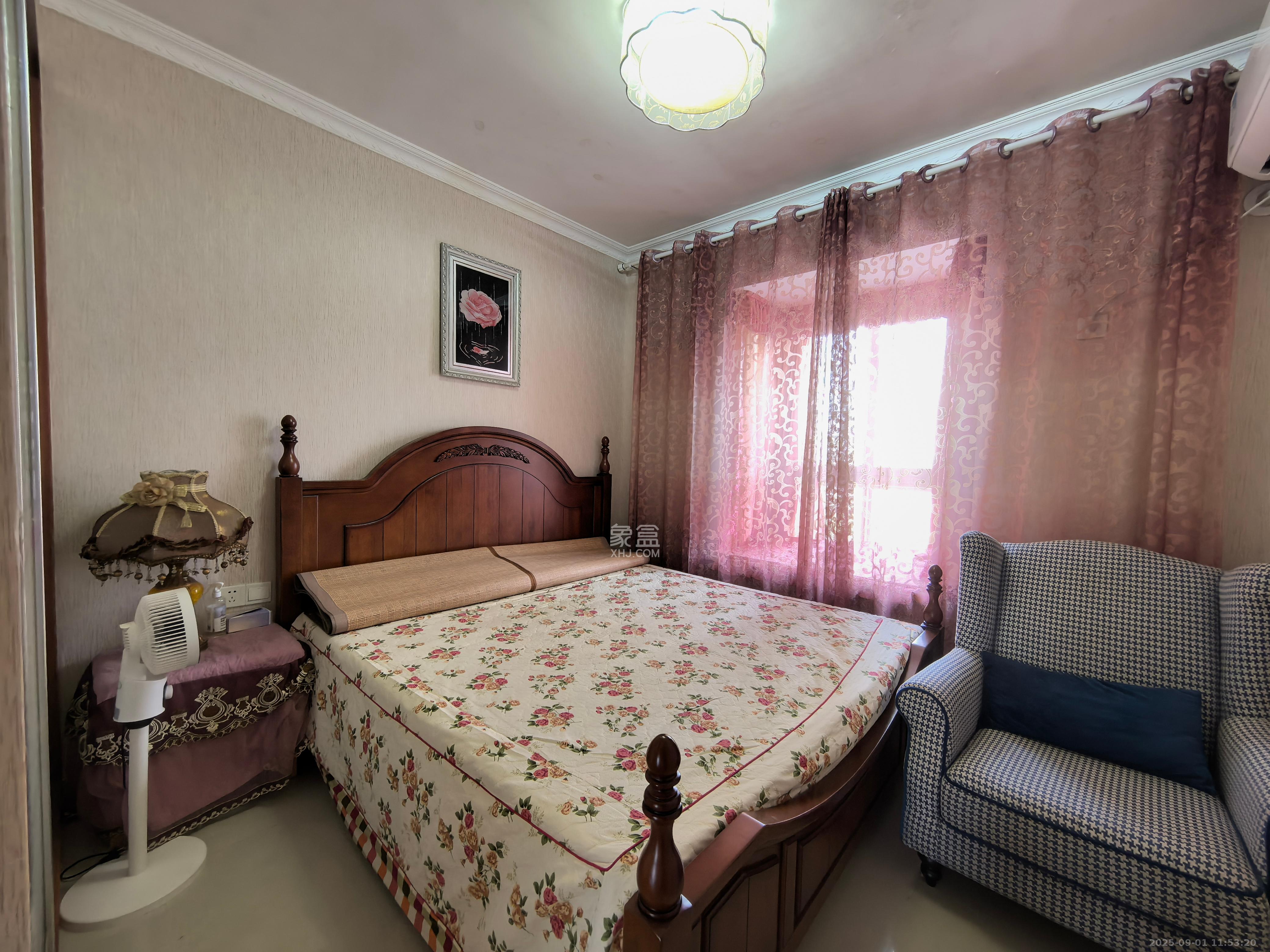 中悦领秀金都  3室2厅1卫    2500.0元/月室内图