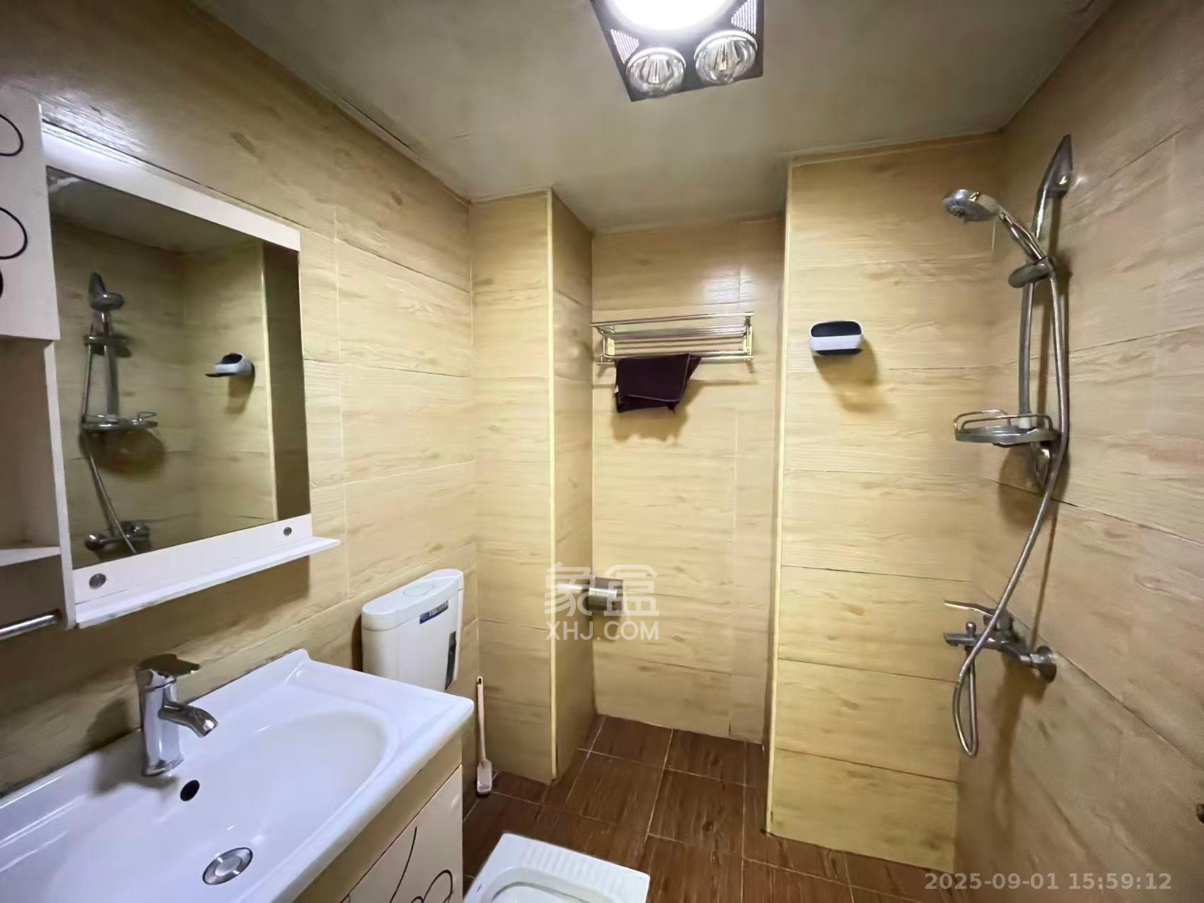 同鑫家园 1室1厅1卫 1300.0元/月 同鑫家园 1室1厅1卫 1300.0元/月室内图