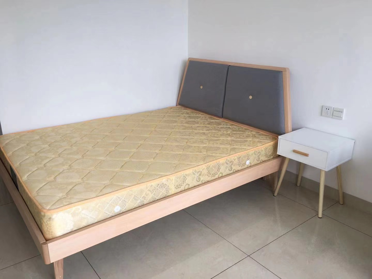 星月都会 1室0厅0卫 1400.0元/月 星月都会 1室0厅0卫 1400.0元/月室内图