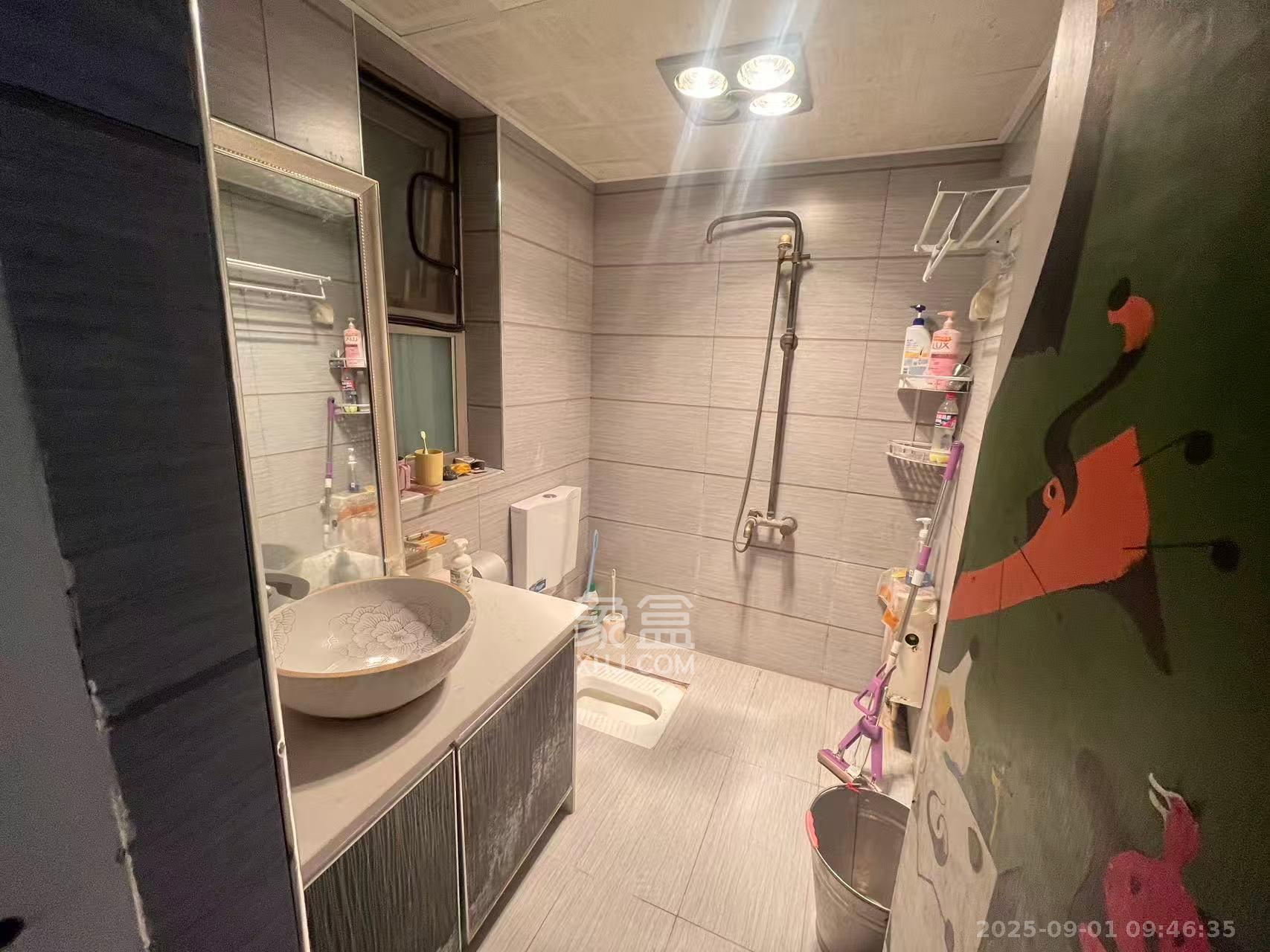 怡海星城  2室2厅1卫    1600.0元/月室内图