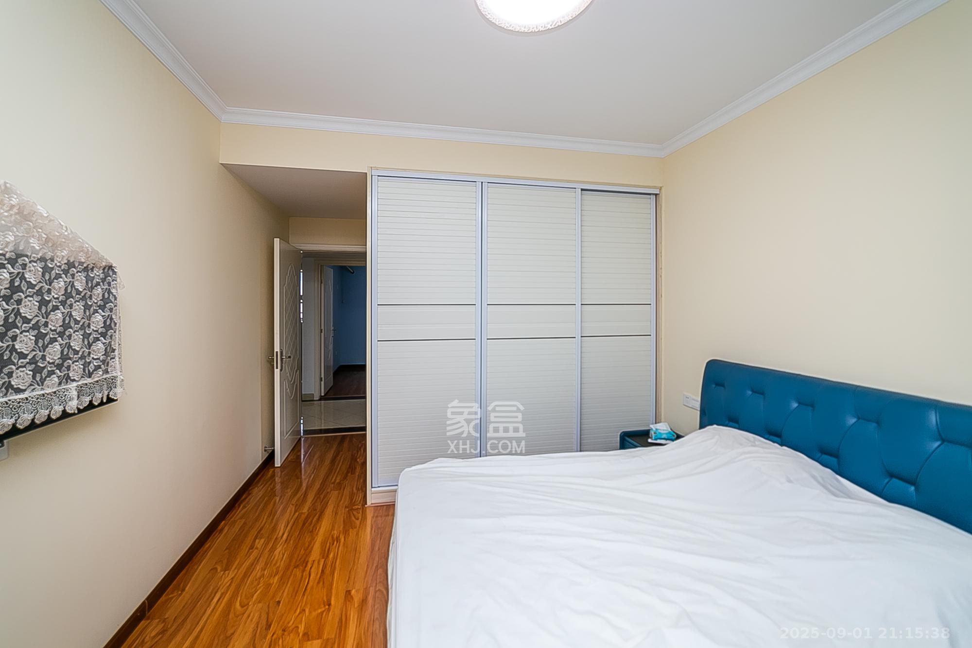 慢步江湾 4室2厅2卫 118.0万 慢步江湾 4室2厅2卫 118.0万卧室