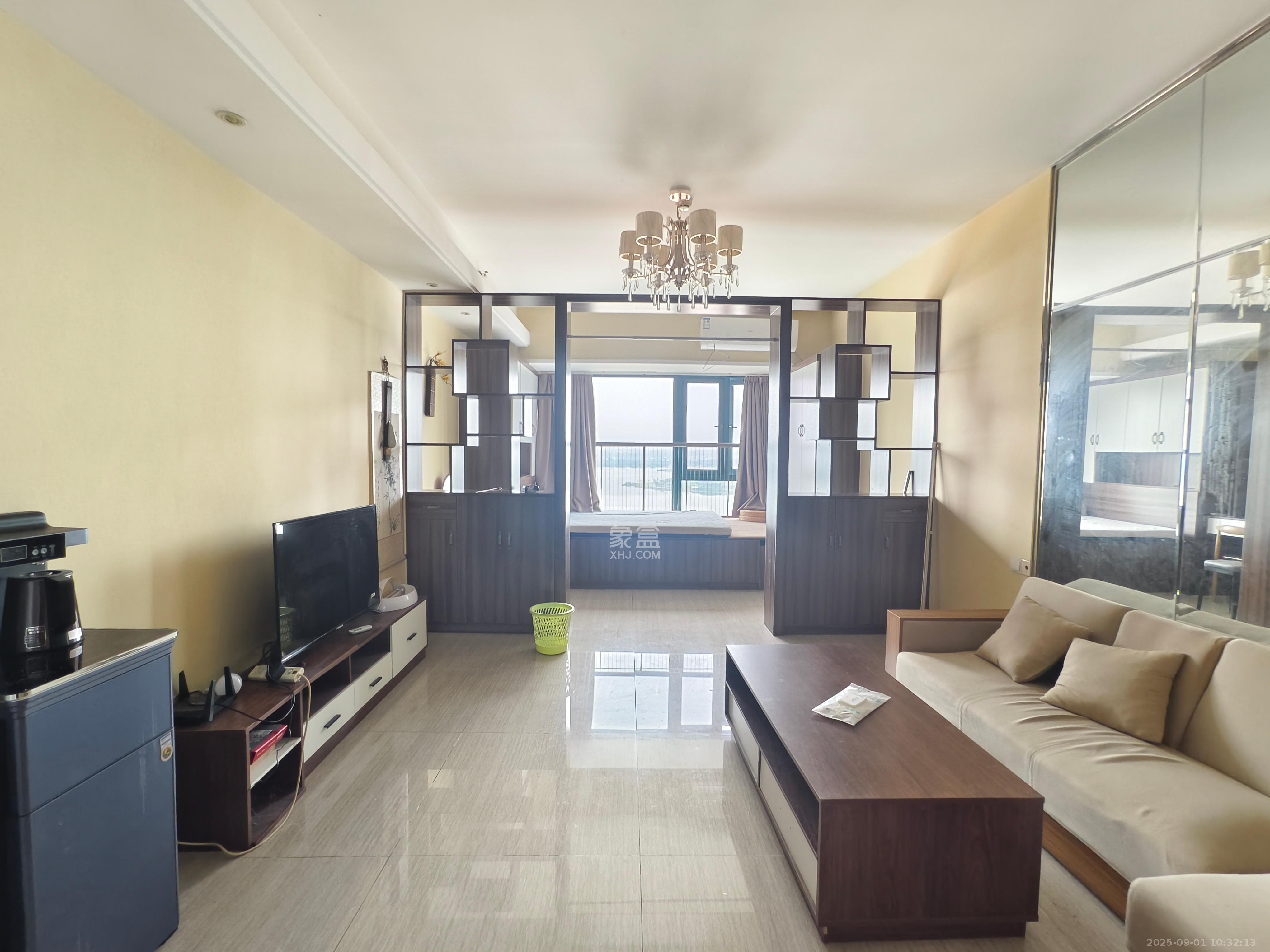 恒大翡翠华庭 1室1厅1卫 1500.0元/月 恒大翡翠华庭 1室1厅1卫 1500.0元/月室内图