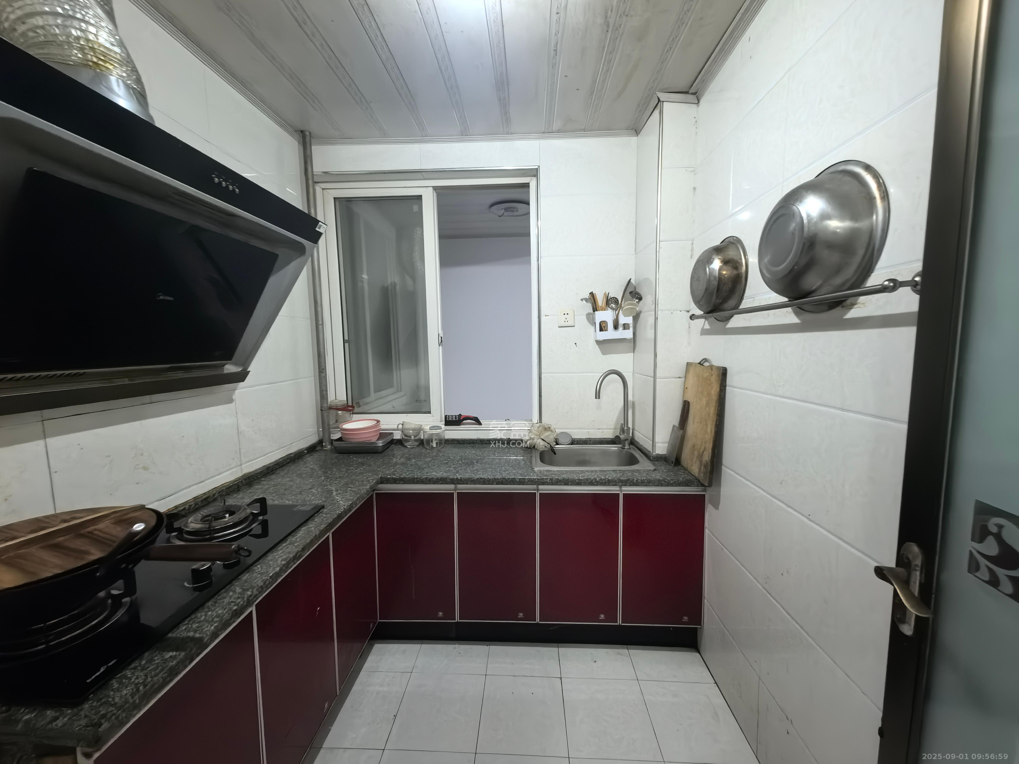 锦璨家园  3室2厅1卫    1600.0元/月 锦璨家园  3室2厅1卫    1600.0元/月室内图