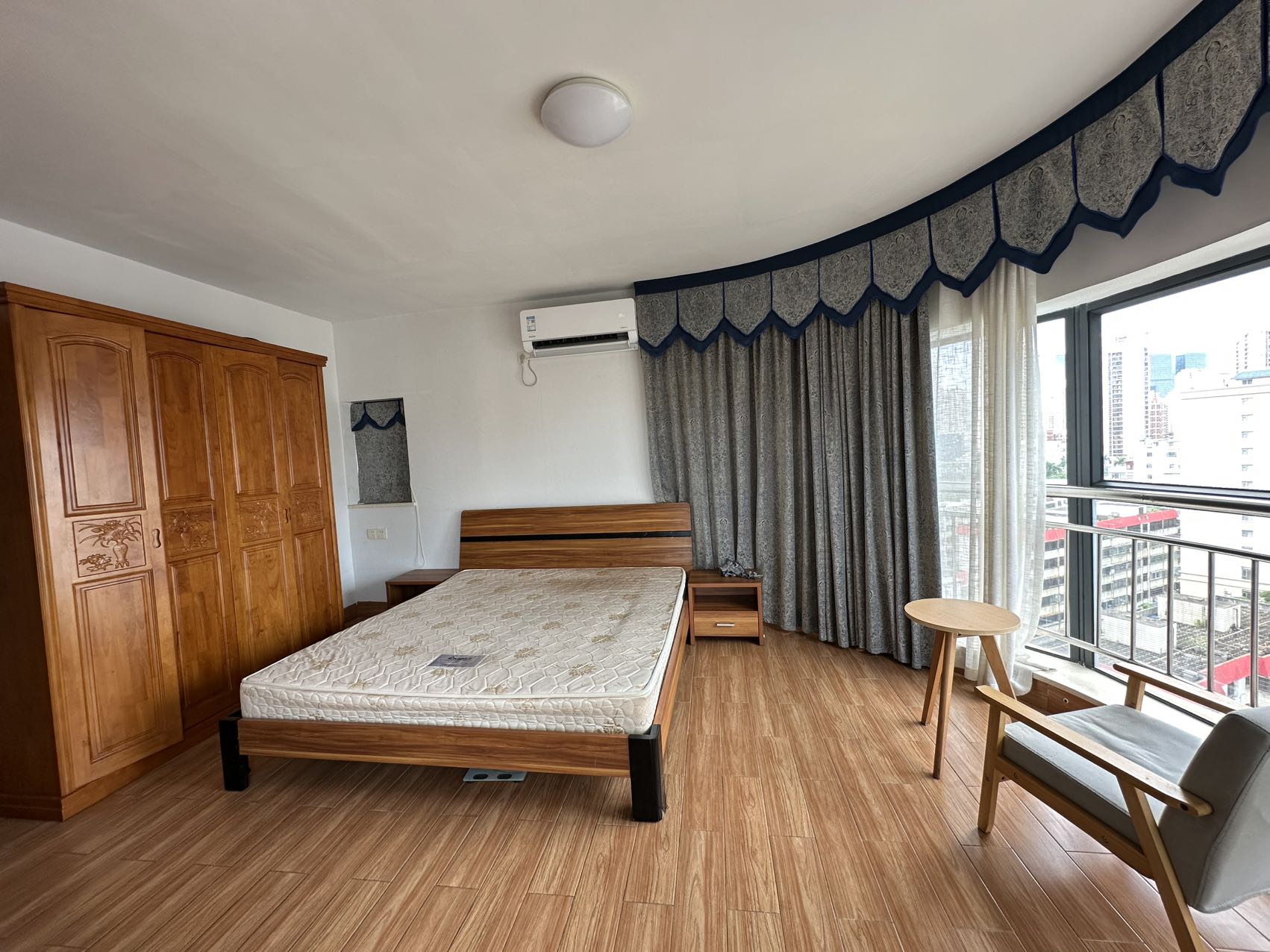 宇建城市花园  1室1厅1卫    2200.0元/月室内图