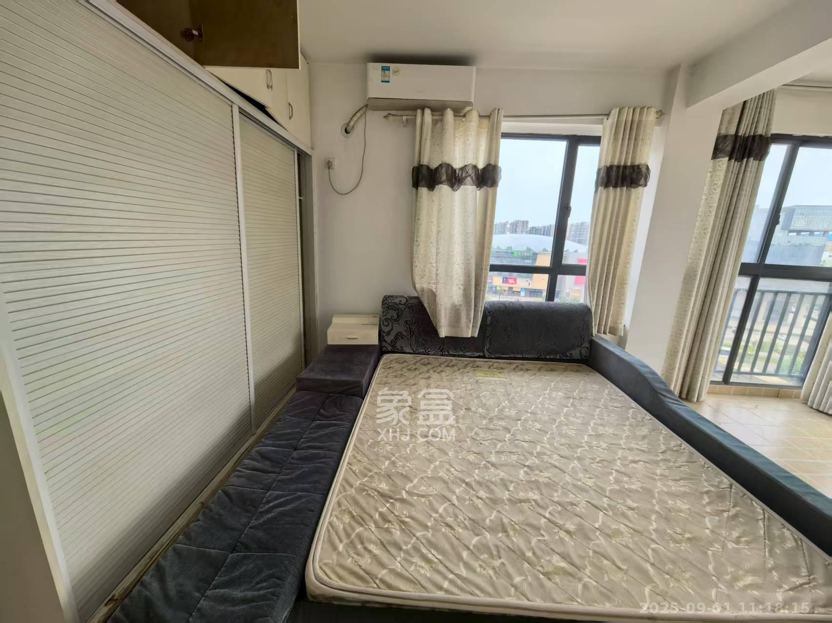 中信文化广场(中信新城二期) 3室2厅1卫 1800.0元/月 中信文化广场(中信新城二期) 3室2厅1卫 1800.0元/月室内图