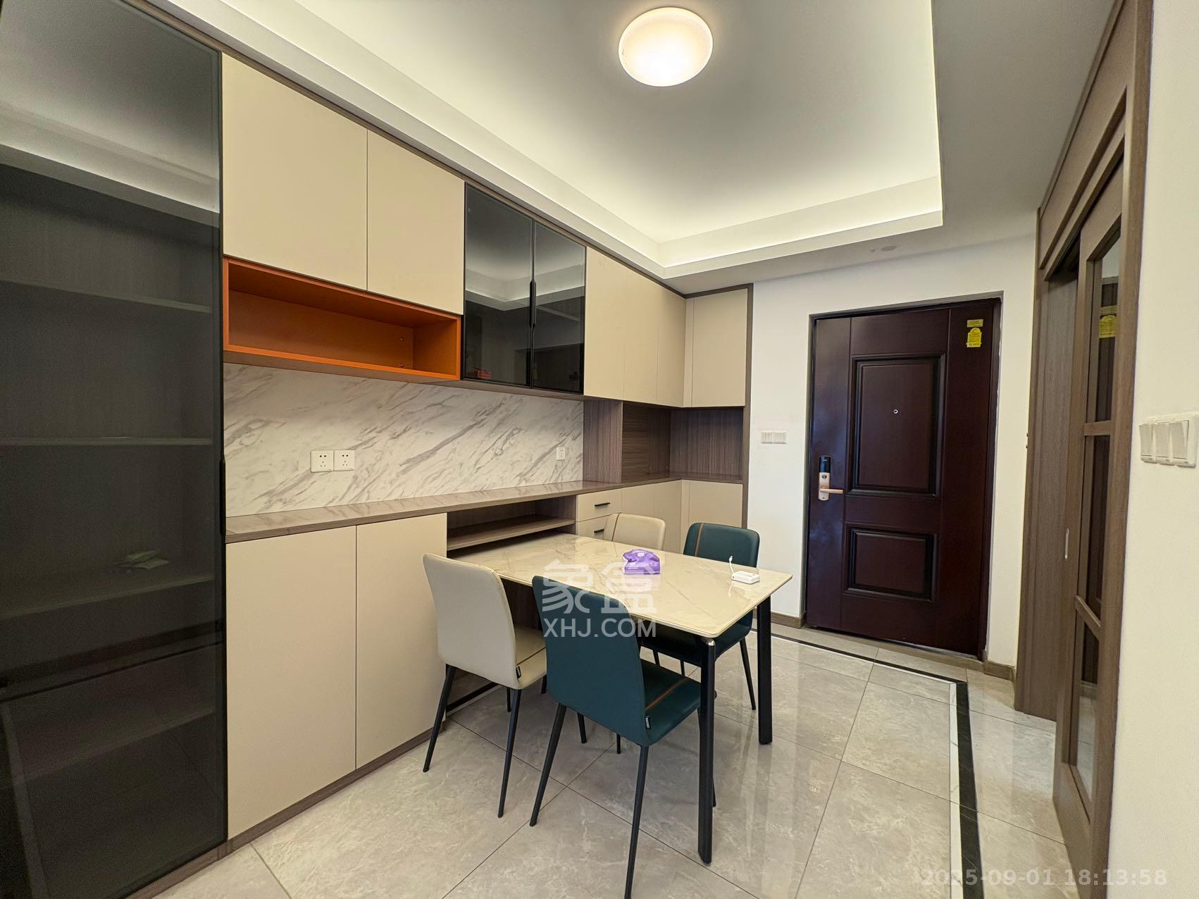 映客龙湖璟翠公馆(映客龙湖璟翠中心) 3室2厅2卫 3300.0元/月 映客龙湖璟翠公馆(映客龙湖璟翠中心) 3室2厅2卫 3300.0元/月室内图